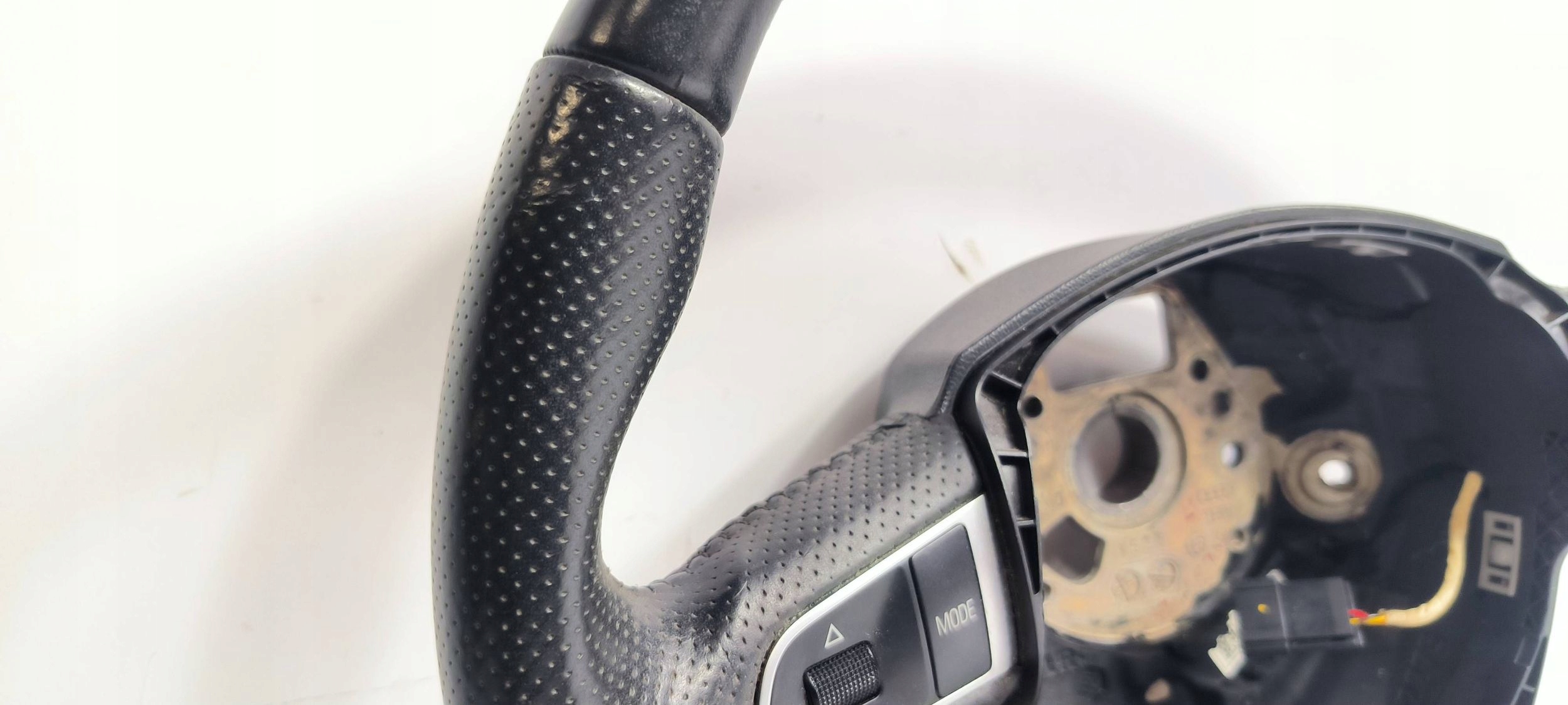 руль Audi OE 8K0419091BB