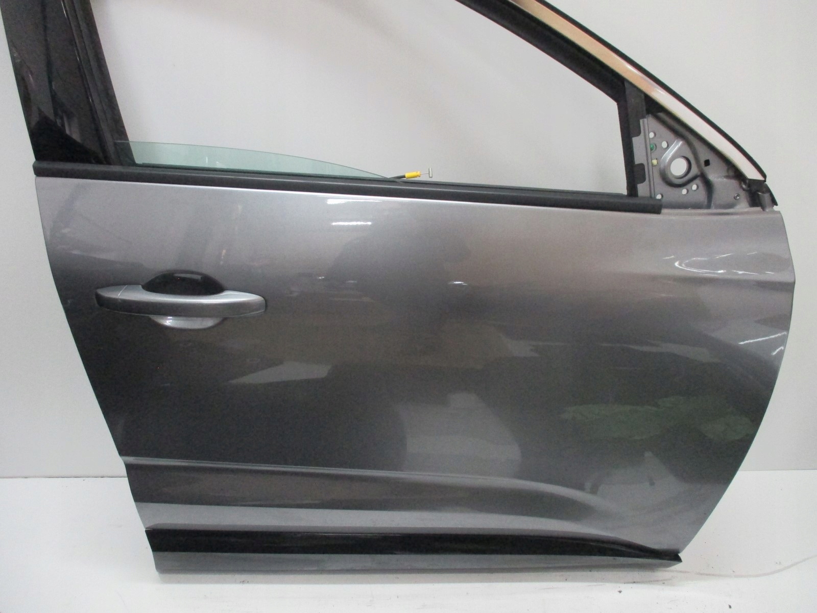 door right front RENAULT AUSTRAL 22R