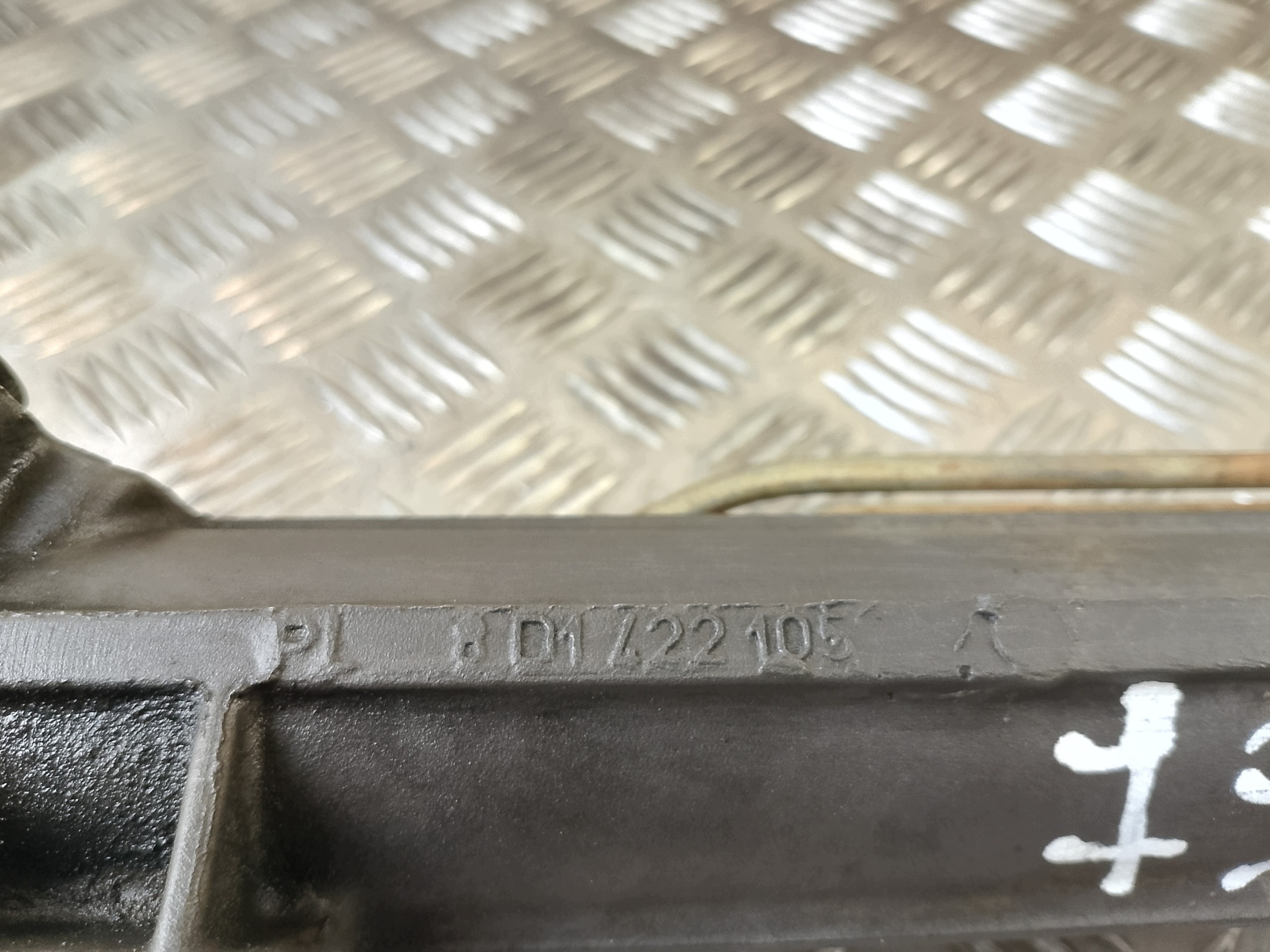 Boîter direction Boîter direction VW PASSAT B5 3B1422071P 8D1422105