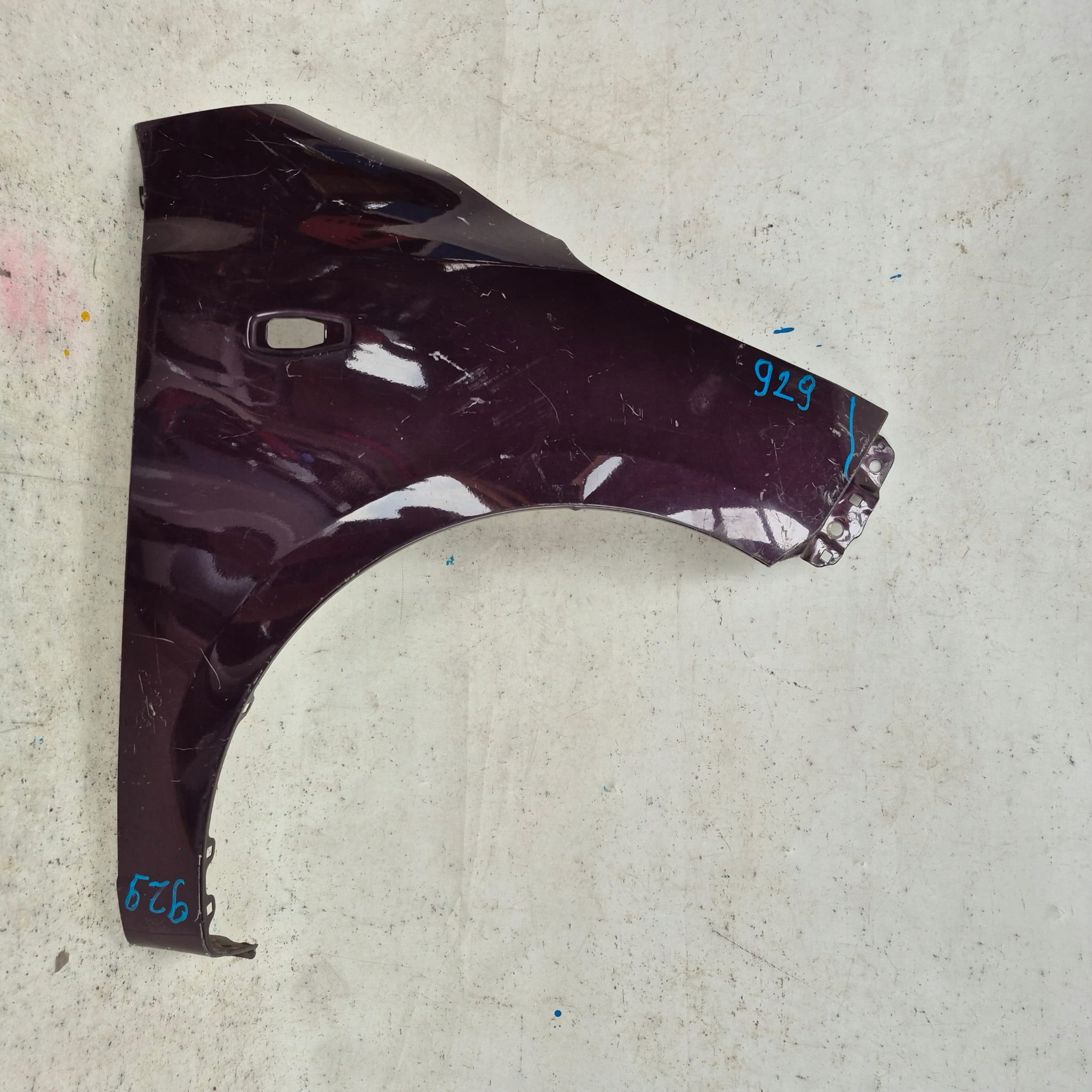 HYUNDAI I10 and 1 07-13 fender front front right