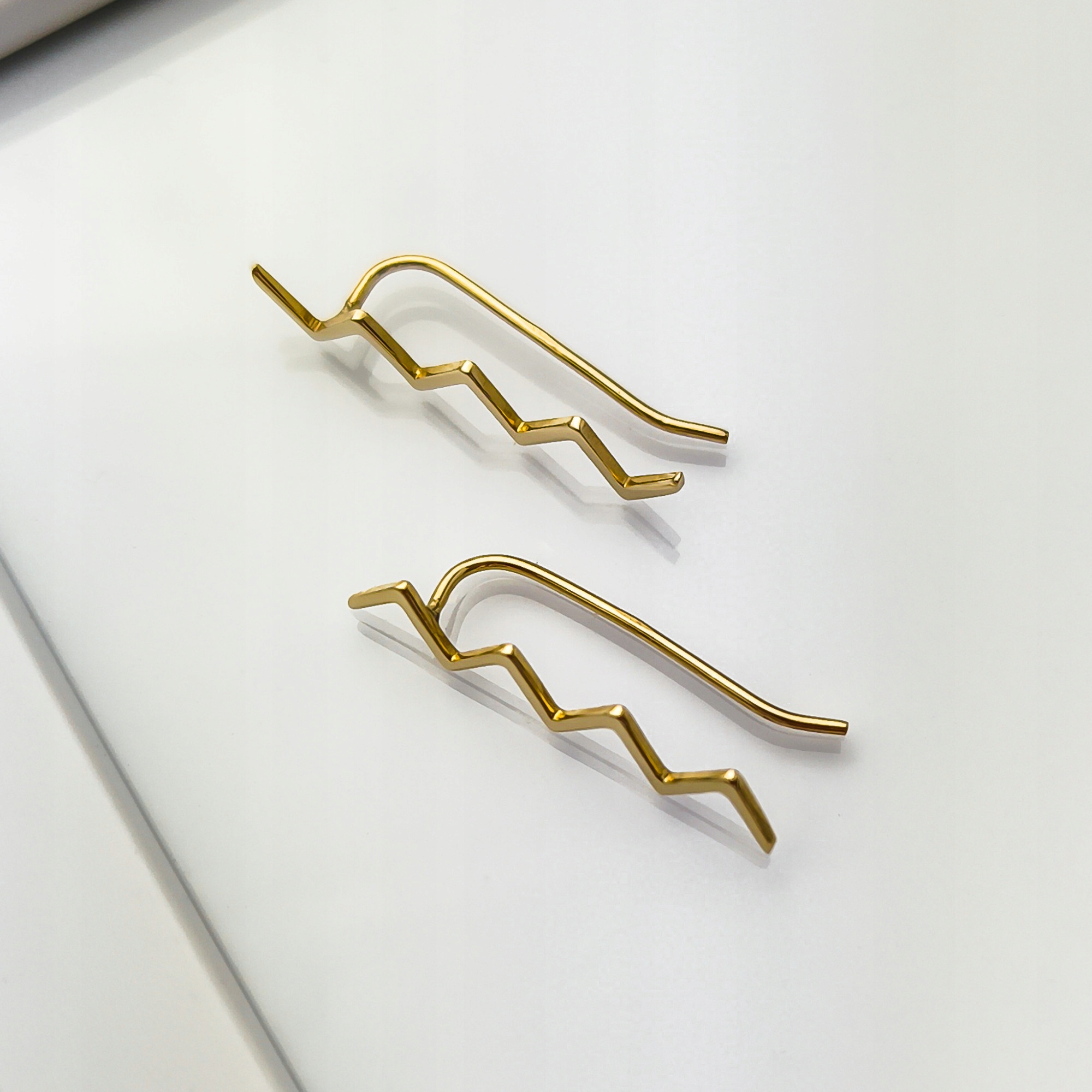 Zlaté náušnice pr.585