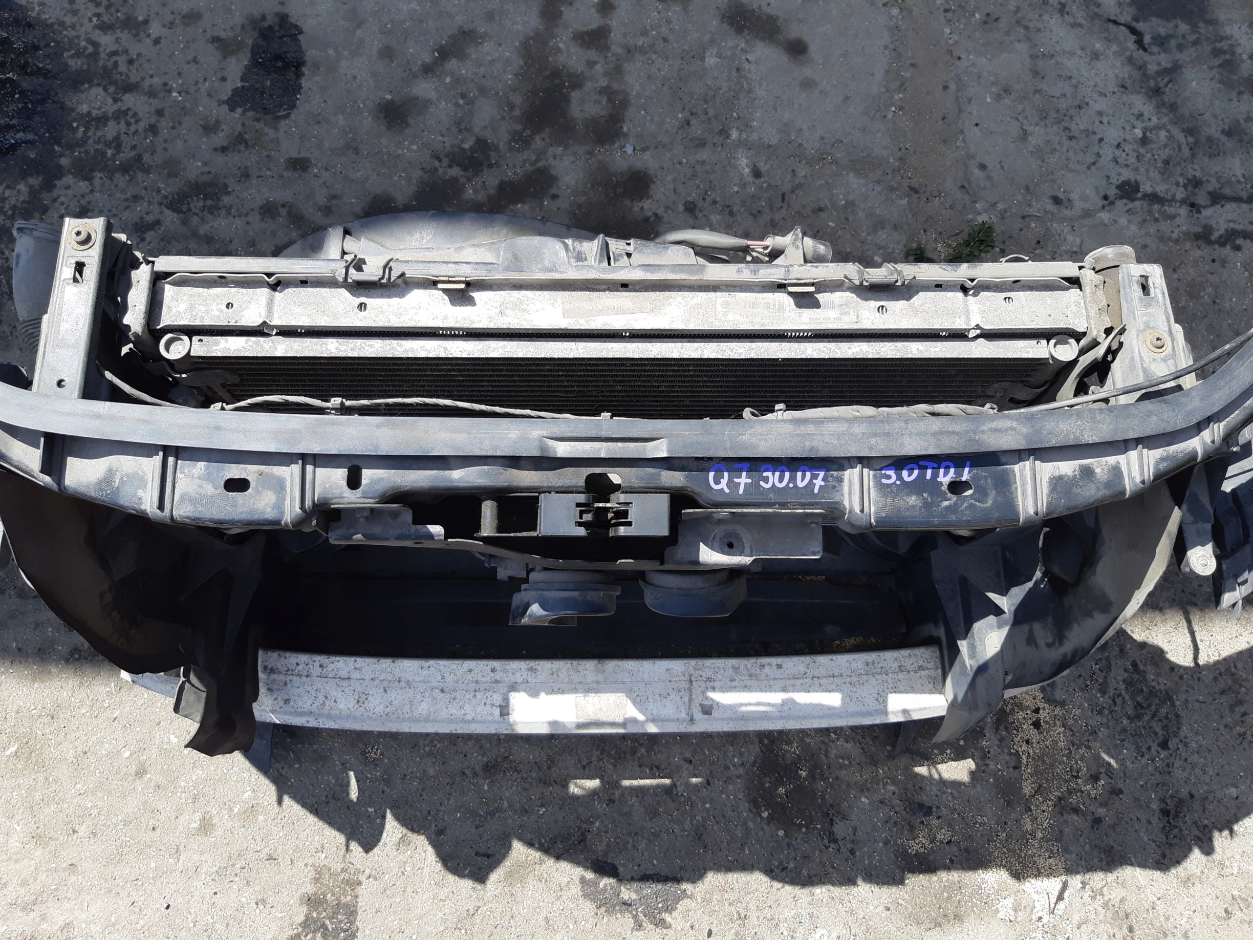 AUDI Q7 4L 3.0 TDI support panel for radiators pillar KOMPLET