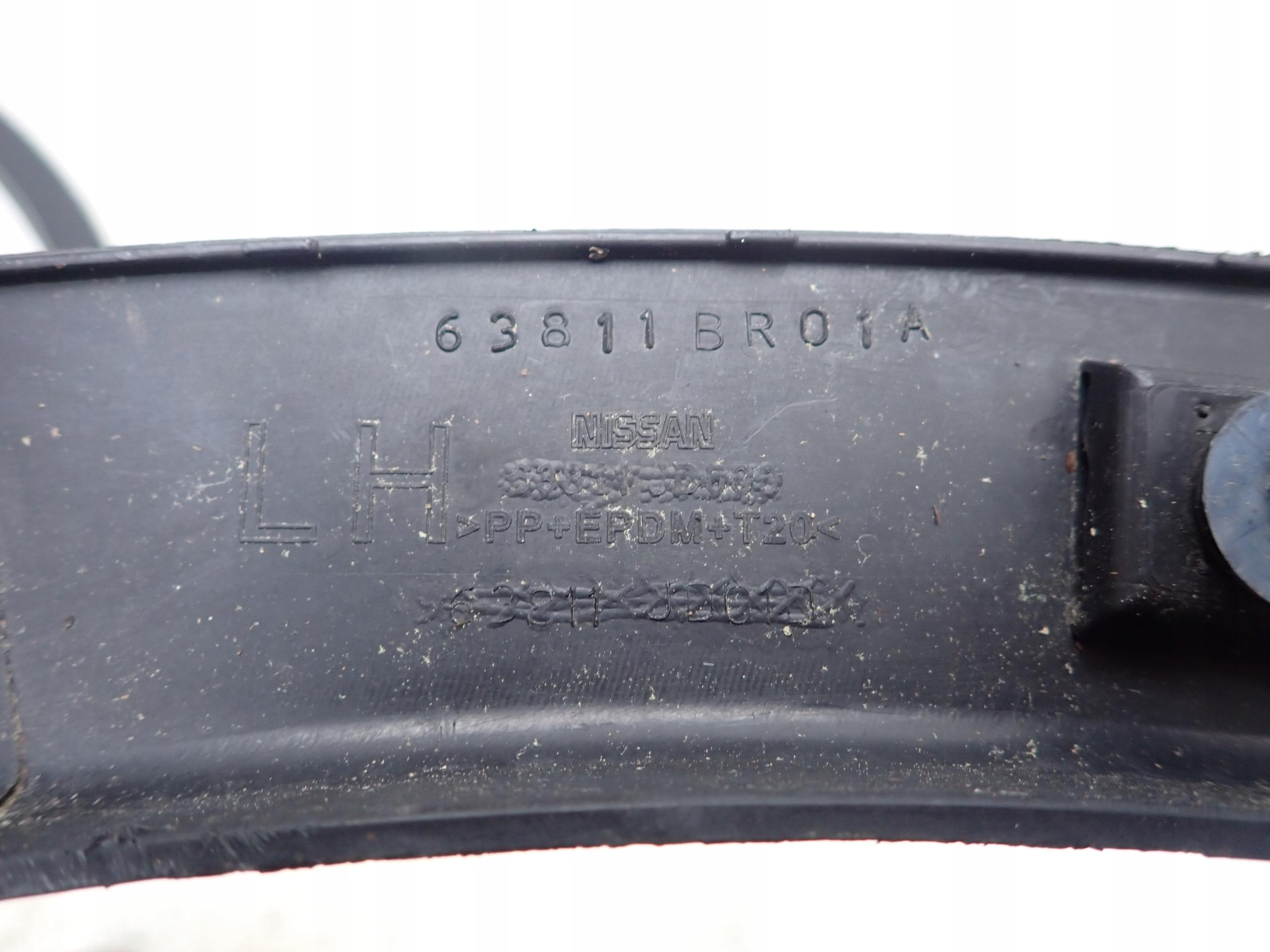 NISSAN QASHQAI and 1 06-13 moulding cap left front