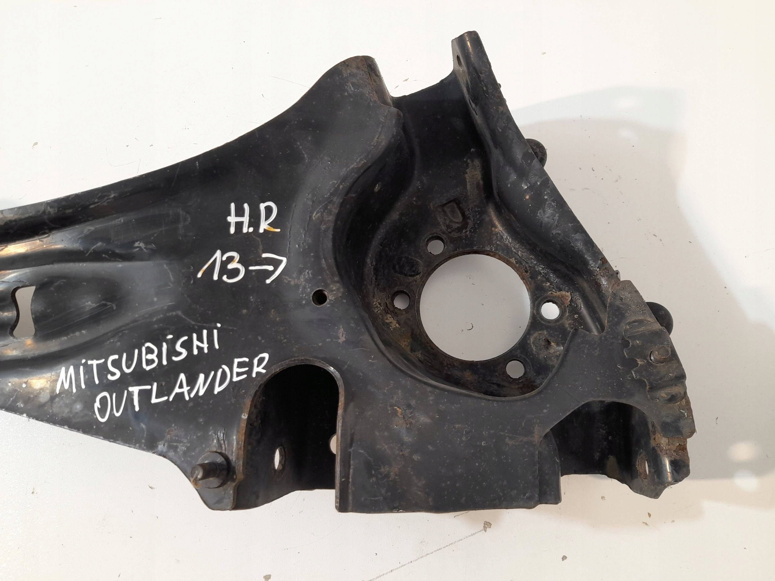 Mitsubishi Outlander 2013- arm rear right (24)