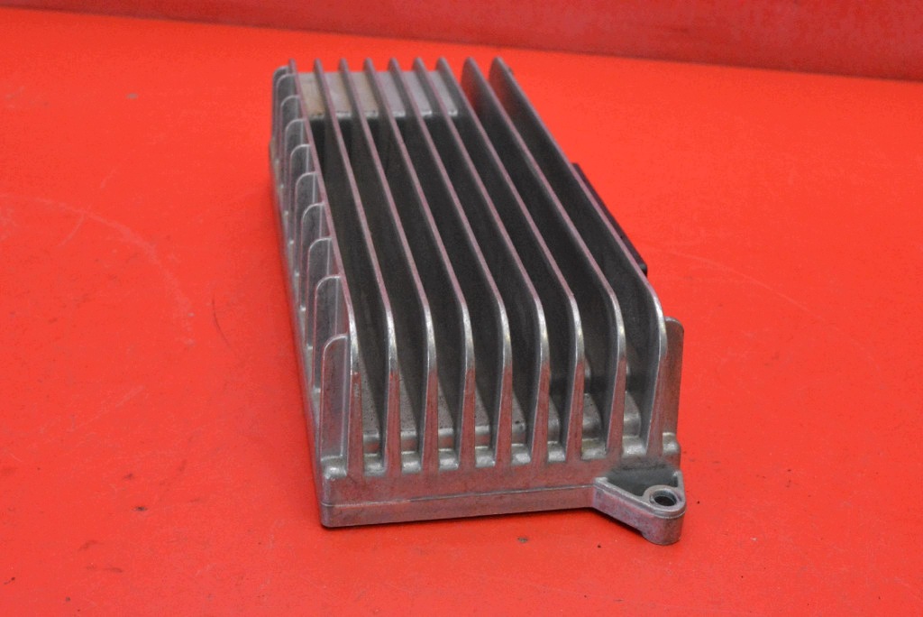 amplifier 8T0035223AE AUDI A4 B8 07-11