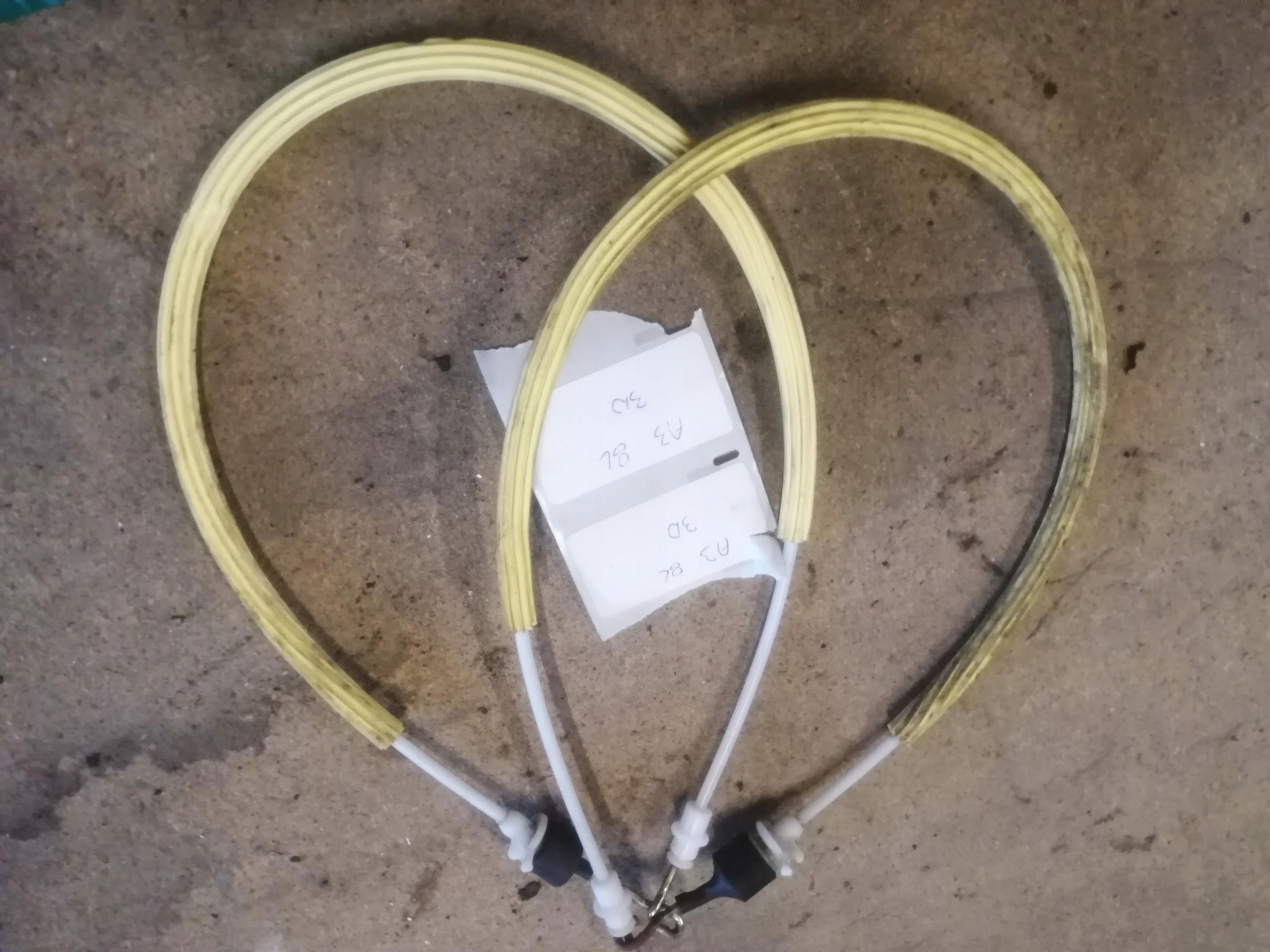 AUDI A3 8L 96-03 LINKA CIĘGNO ZAMKA KLAMKI DRZWI 3 Typ samochodu Samochody osobowe