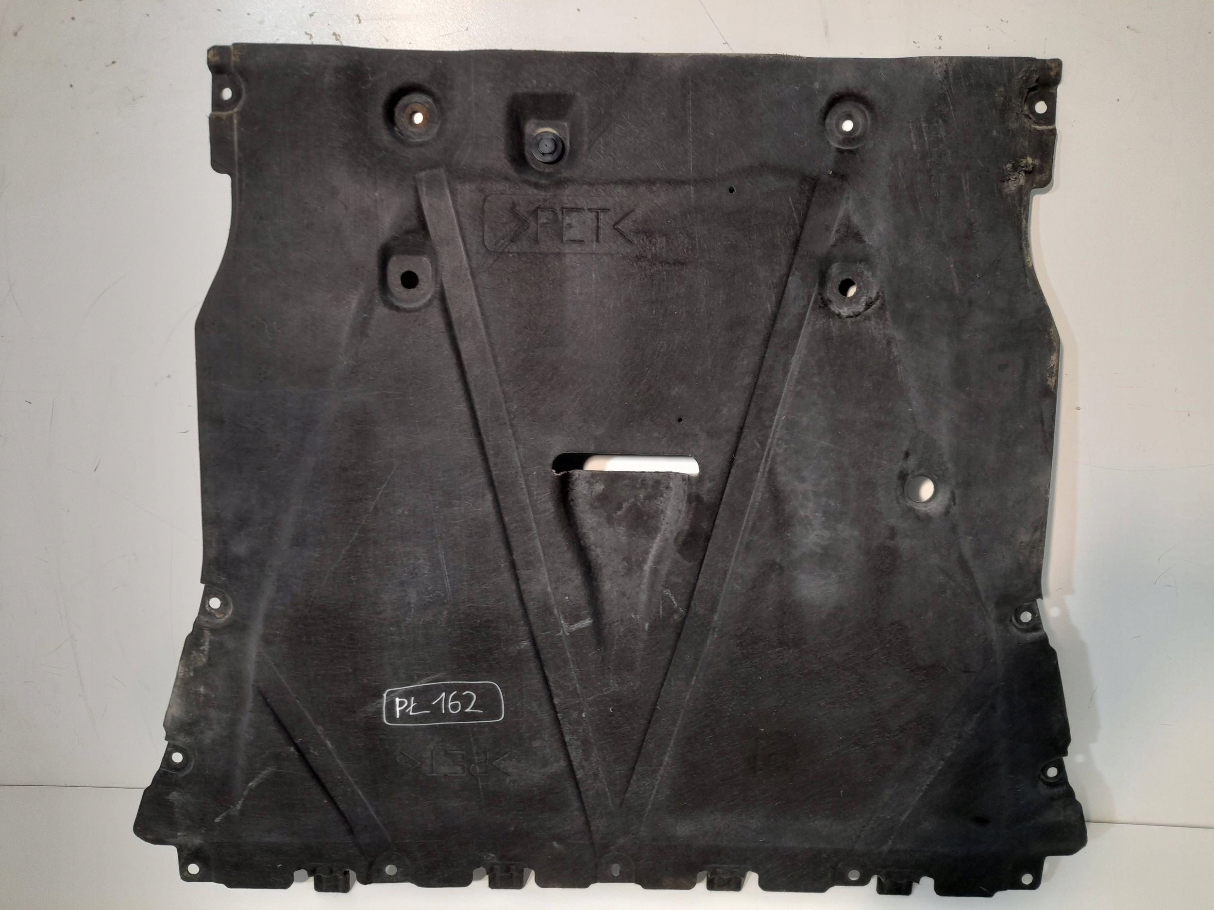 RENAULT CLIO V cover lower cover below engine 758901873R (PL162)