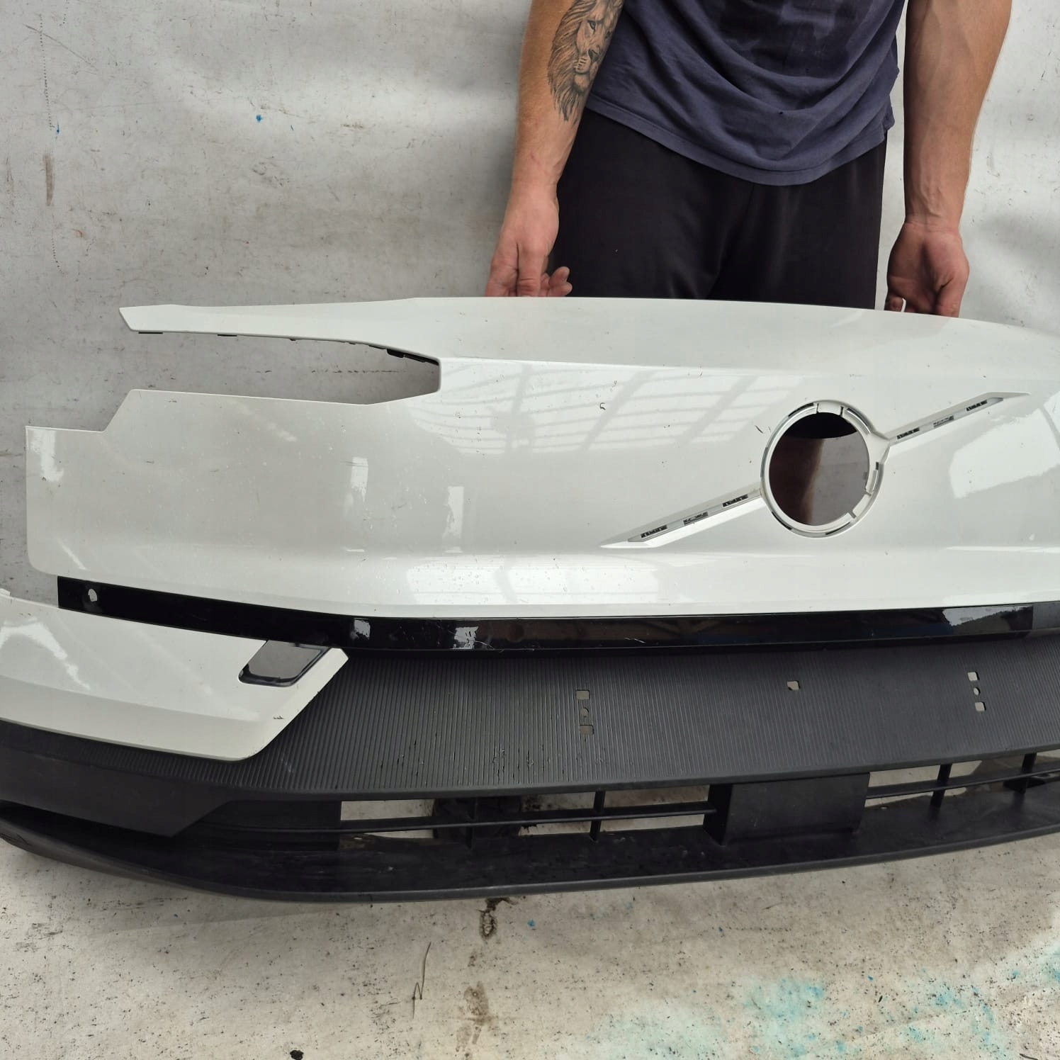 VOLVO EX30 EX-30 23- bumper front front PDC 31345658
