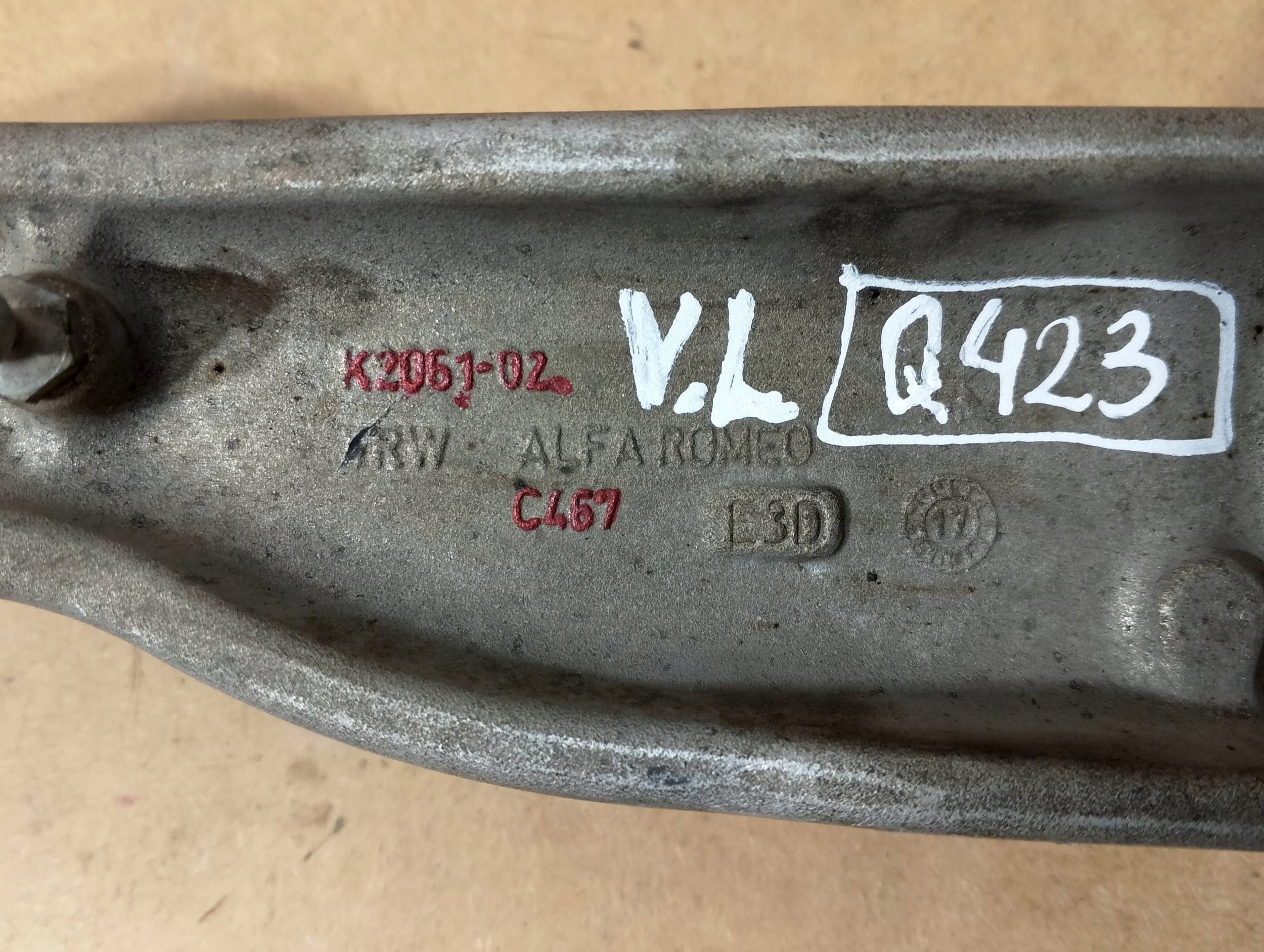 ALFA STELVIO arm front left front K2061-02 C467 (Q423)