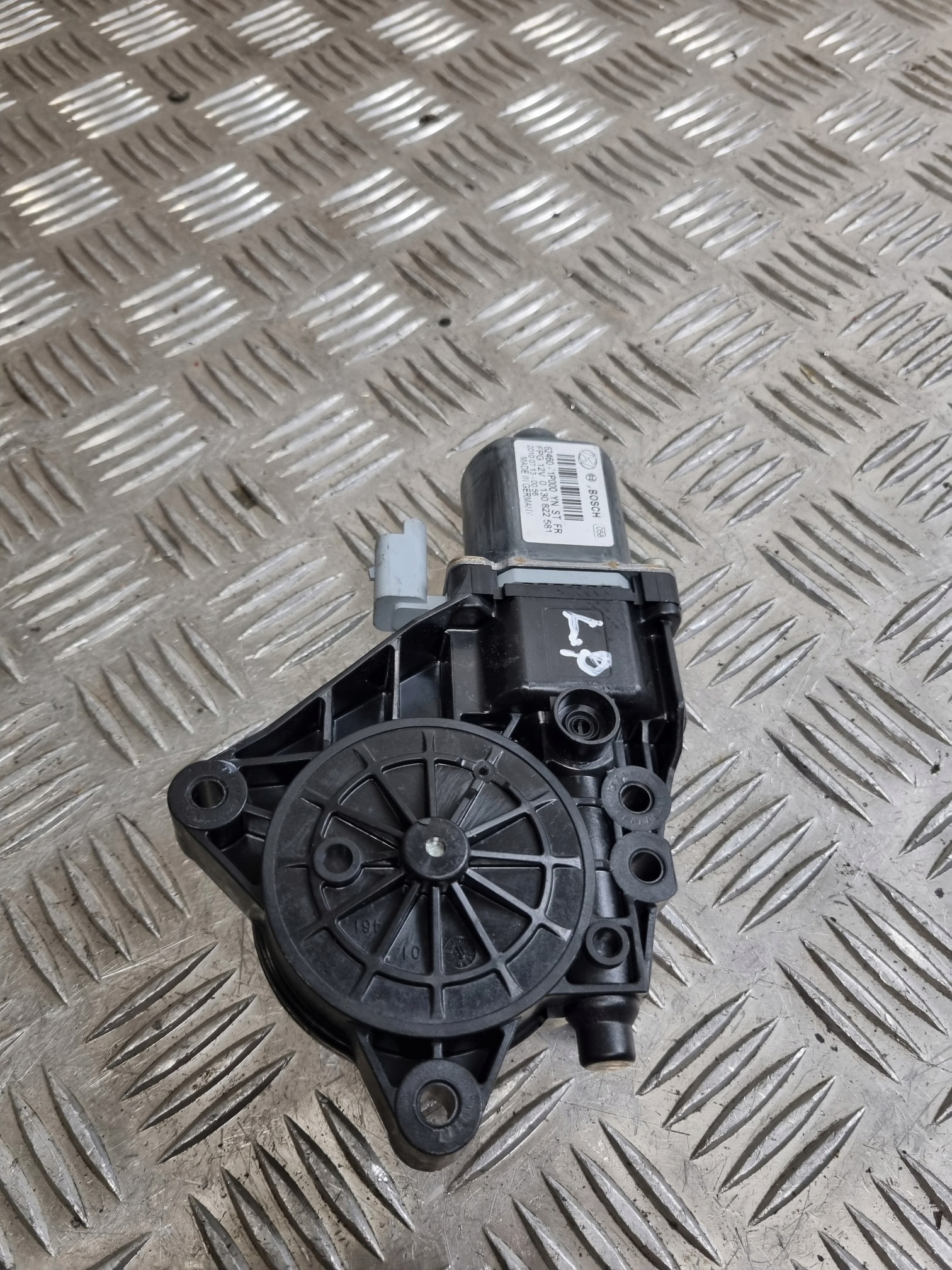 mini motor windows left front KIA VENGA 11R