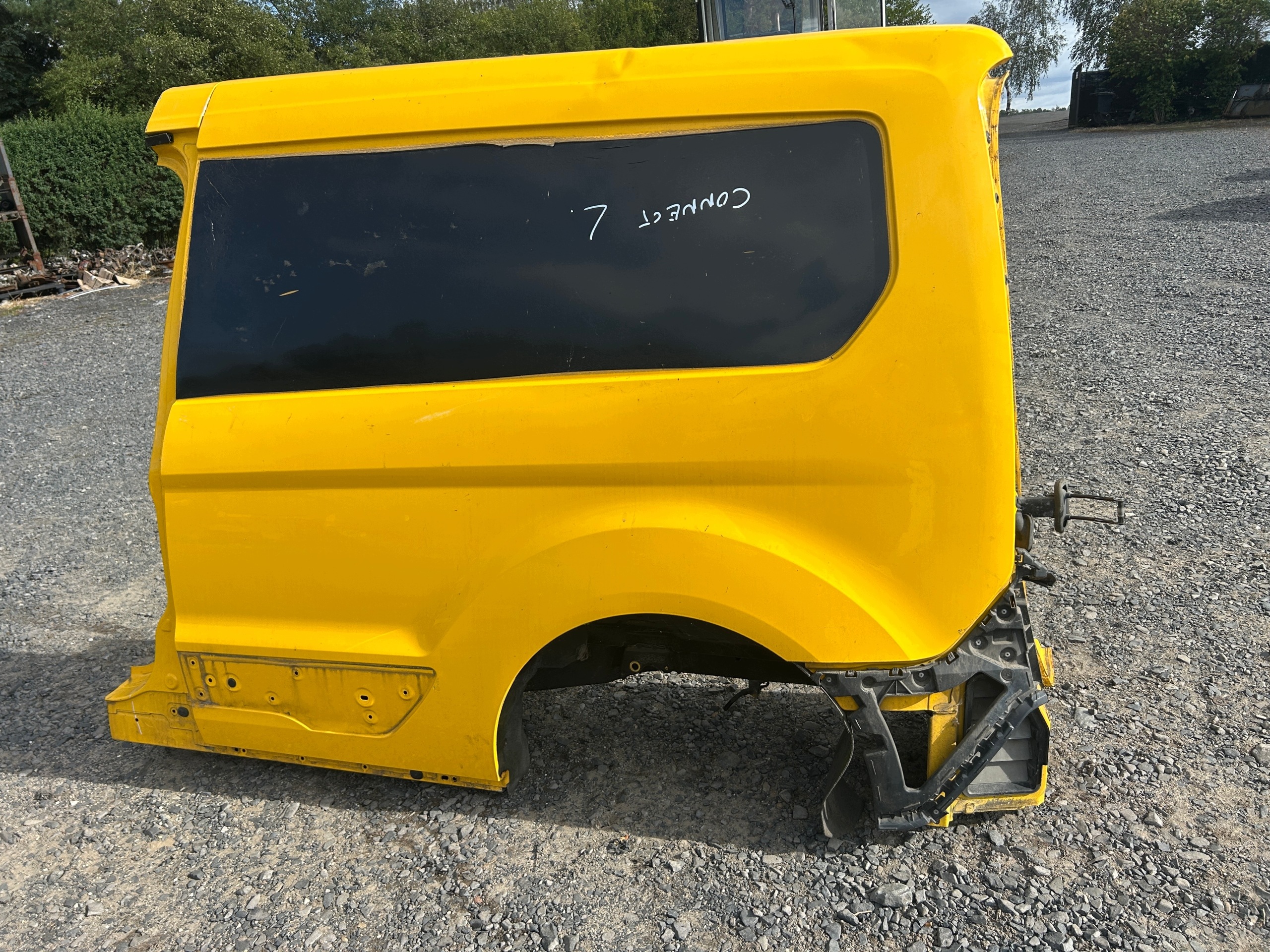 FORD TRANSIT CONNECT MK2 fender rear left