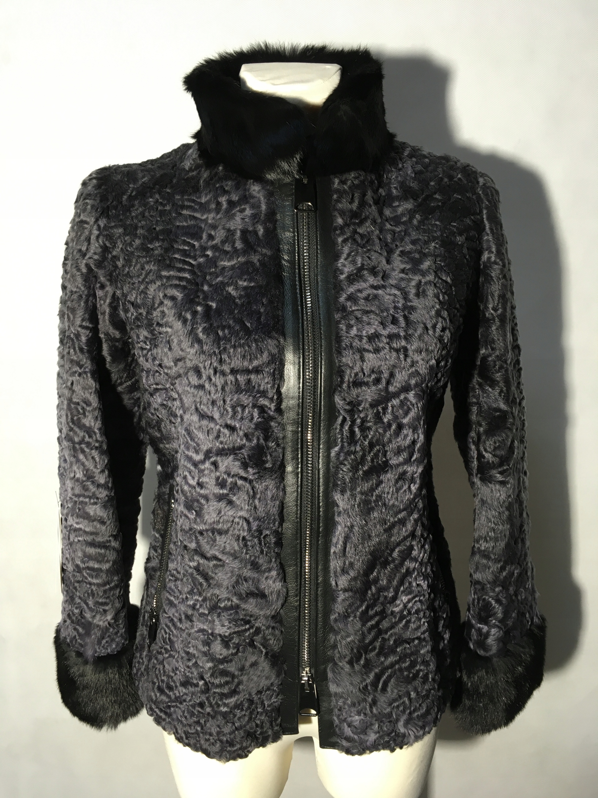 Futro Naturalne z Karakuł Karakuły M 109