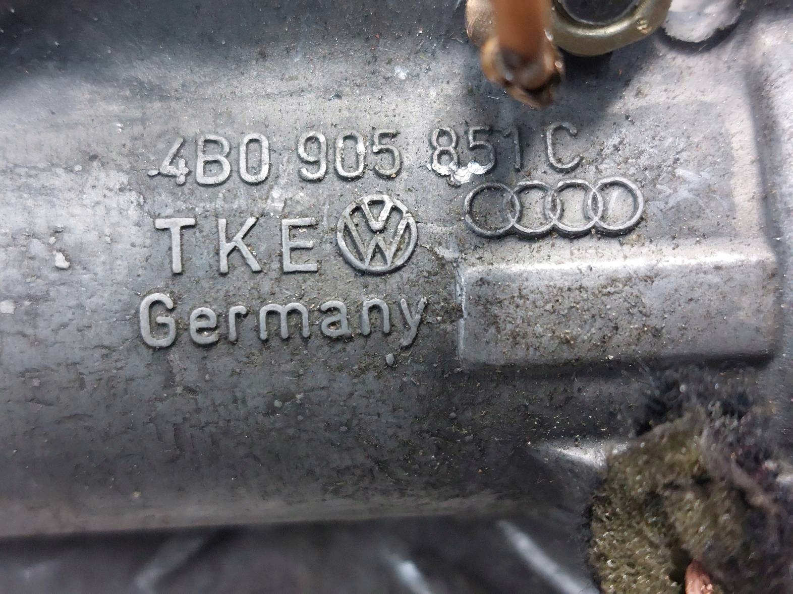 Montaggio STARTOWY VOLKSWAGEN BORA e 06A906018CT