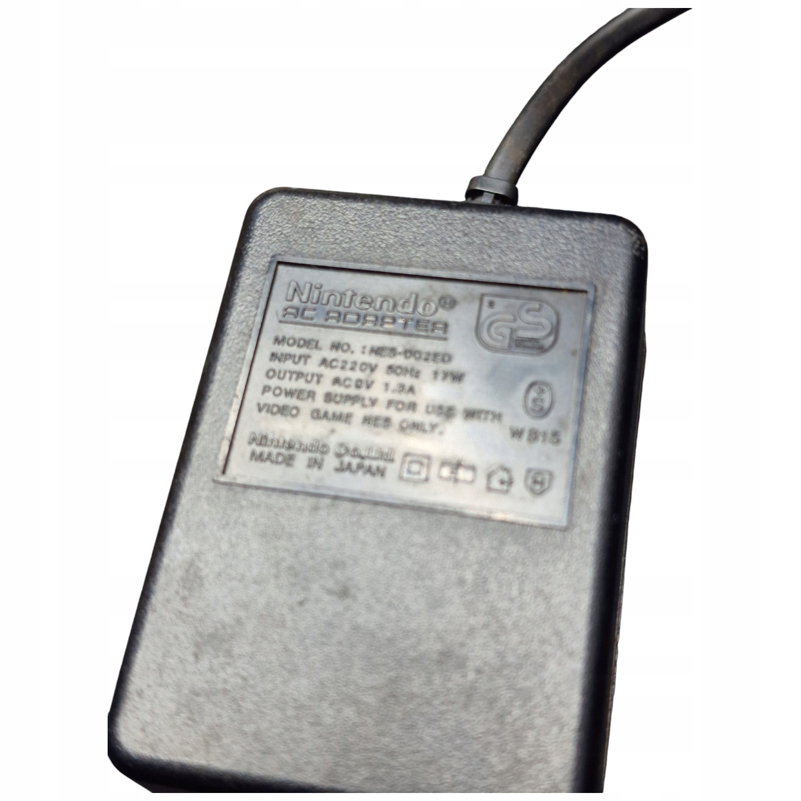 Retro Konsola NINTENDO ENTERTAINMENT SYSTEM / Zestaw 2 pady i Gremlins 2 Informacje o bezpieczeństwie CE