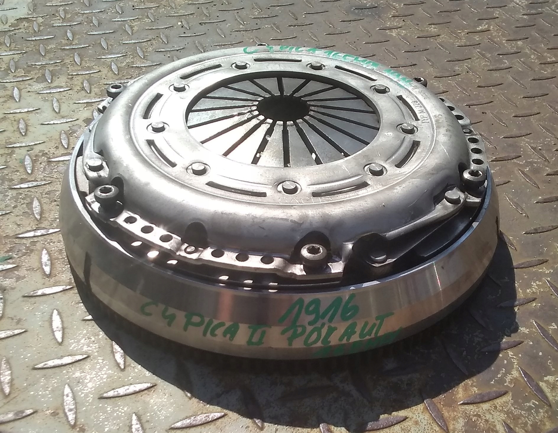 Dvouhmotové Kolo Citroen C4/C5 Sachs Spojky/clutc 2294 001 594 2294 001