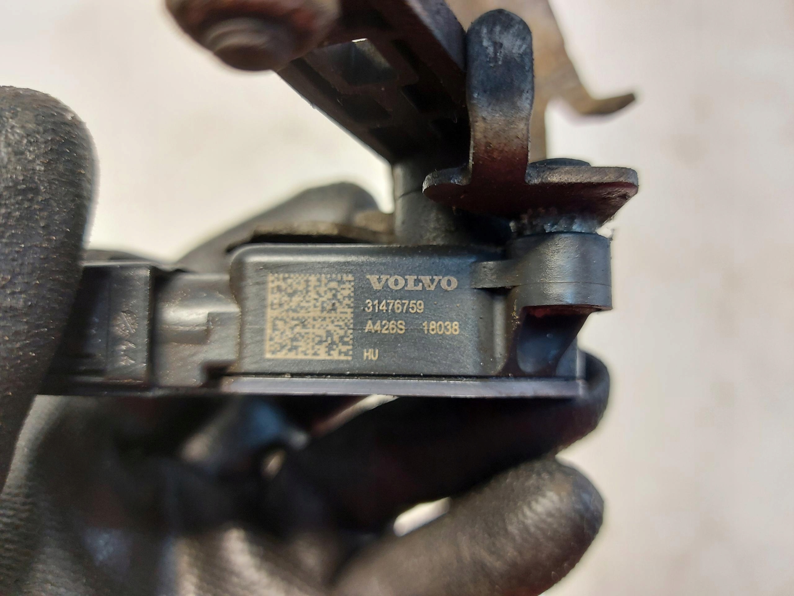 VOLVO S90 D5 Sedan Sensor POZIOMOWANIA heck