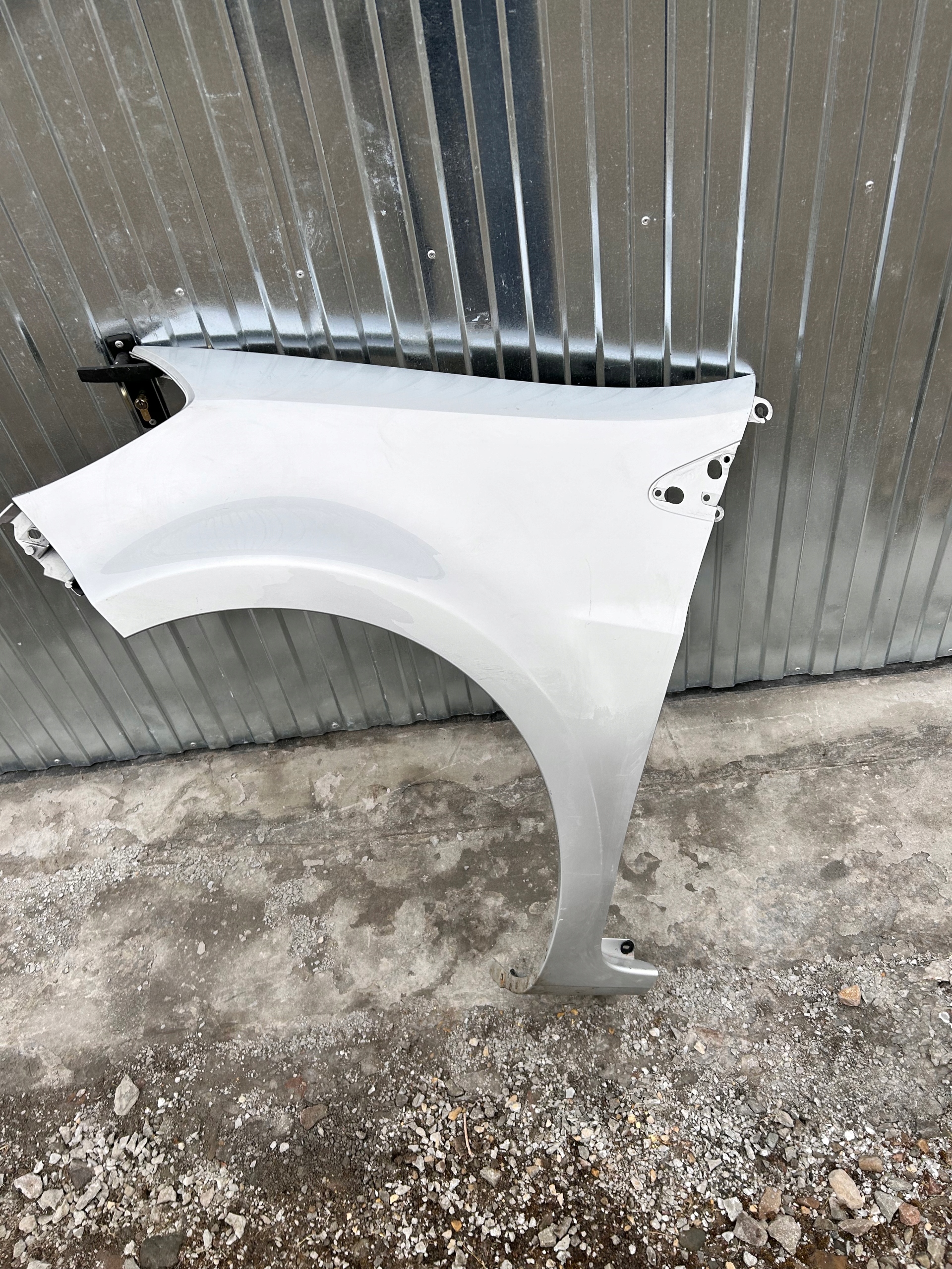 fender front left RENAULT CLIO III SPORT 195 nr.0