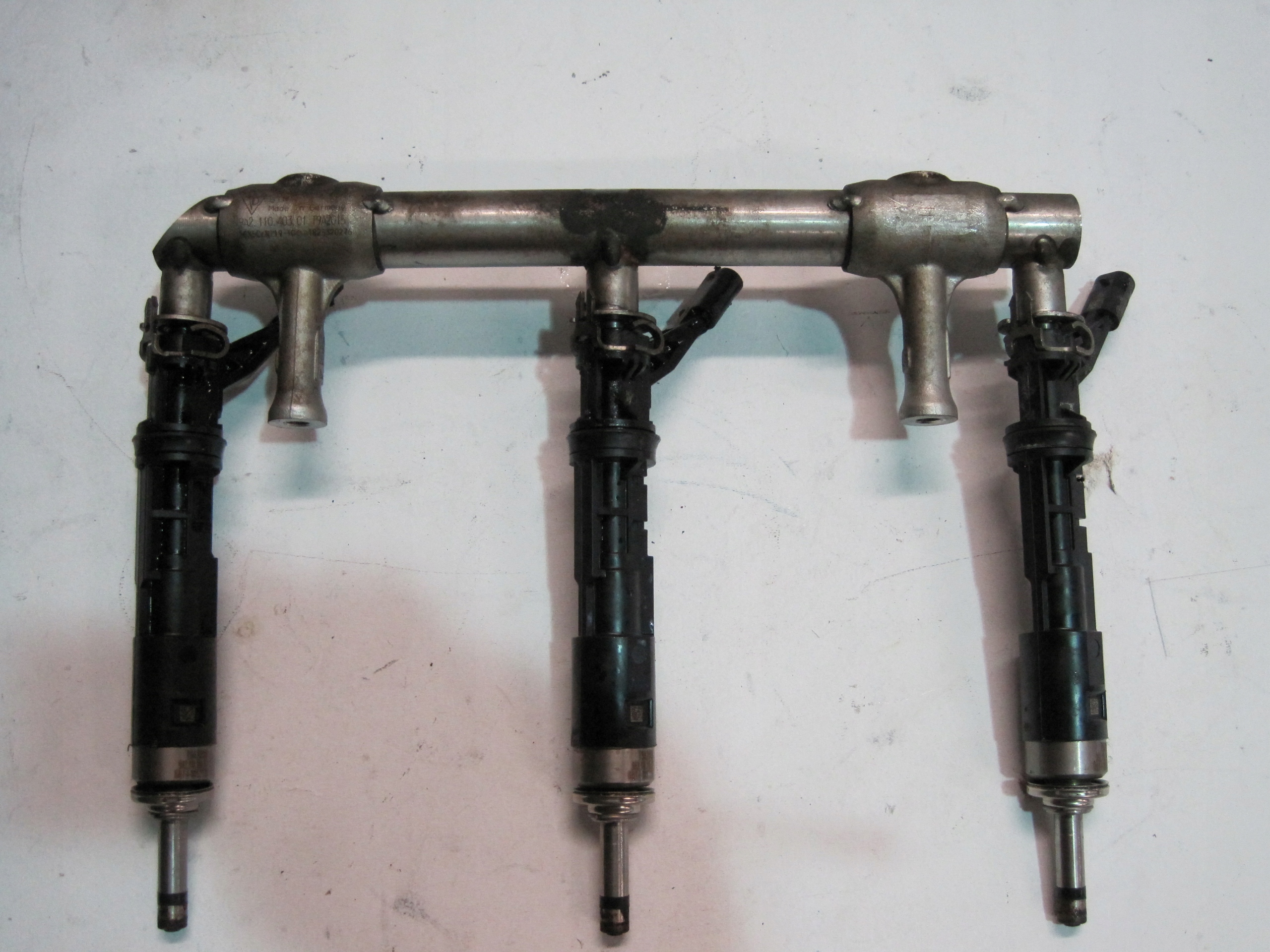 rampe injection PORSCHE CARRERA 991 9A2110403