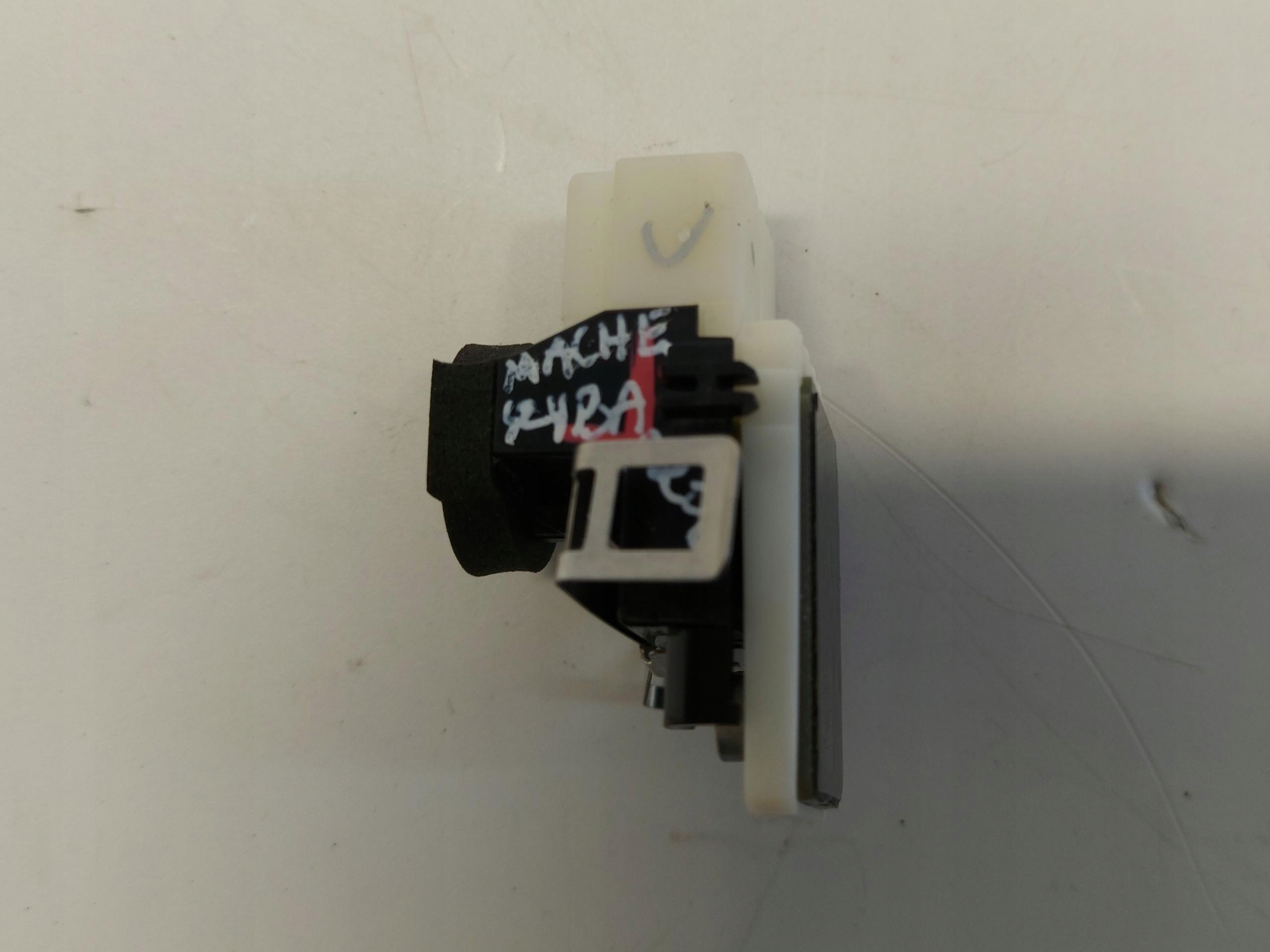 Ford Mustang Mach-E Sensor wilgotnosci L1MH-19E907-AC