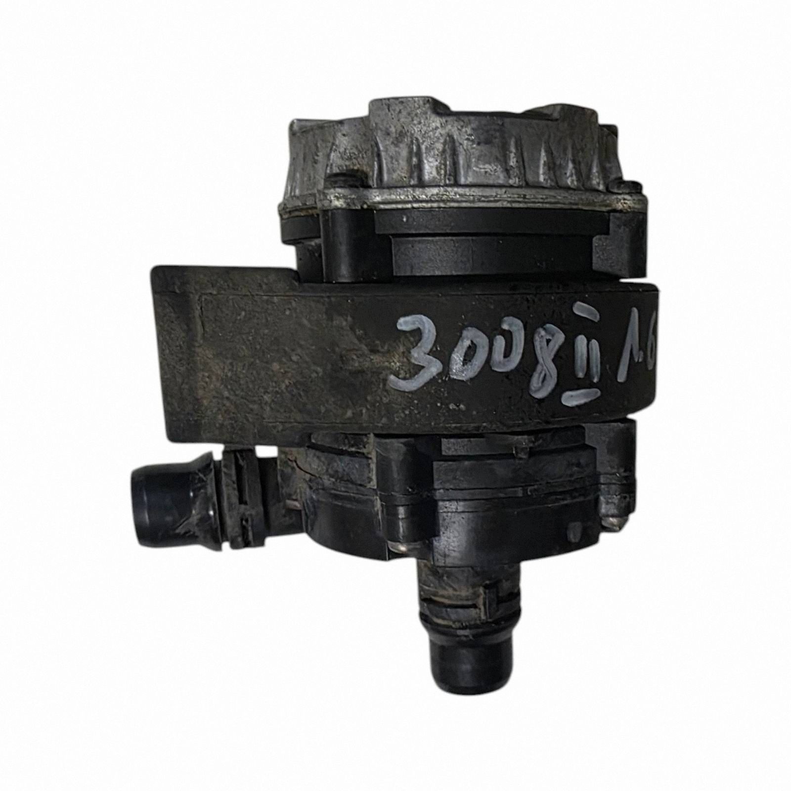 pump water pump PEUGEOT 3008 II 1.6 HYBRYD 9823813480