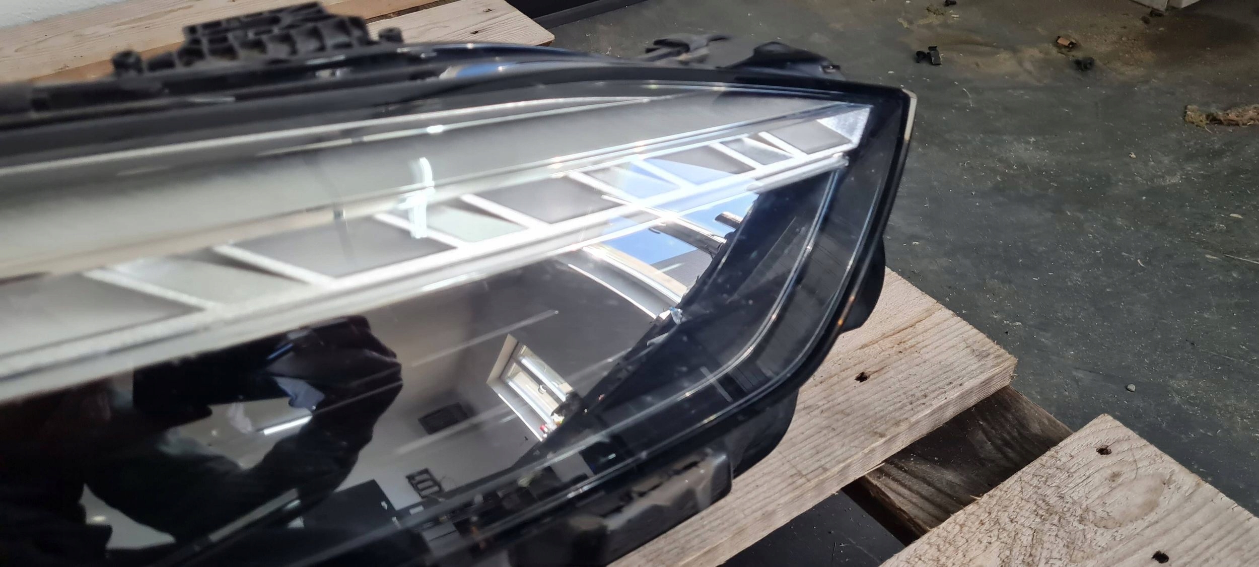 A5 8W S5 LIFT light right right front FULL LED MATRIX UK 8W6941040A