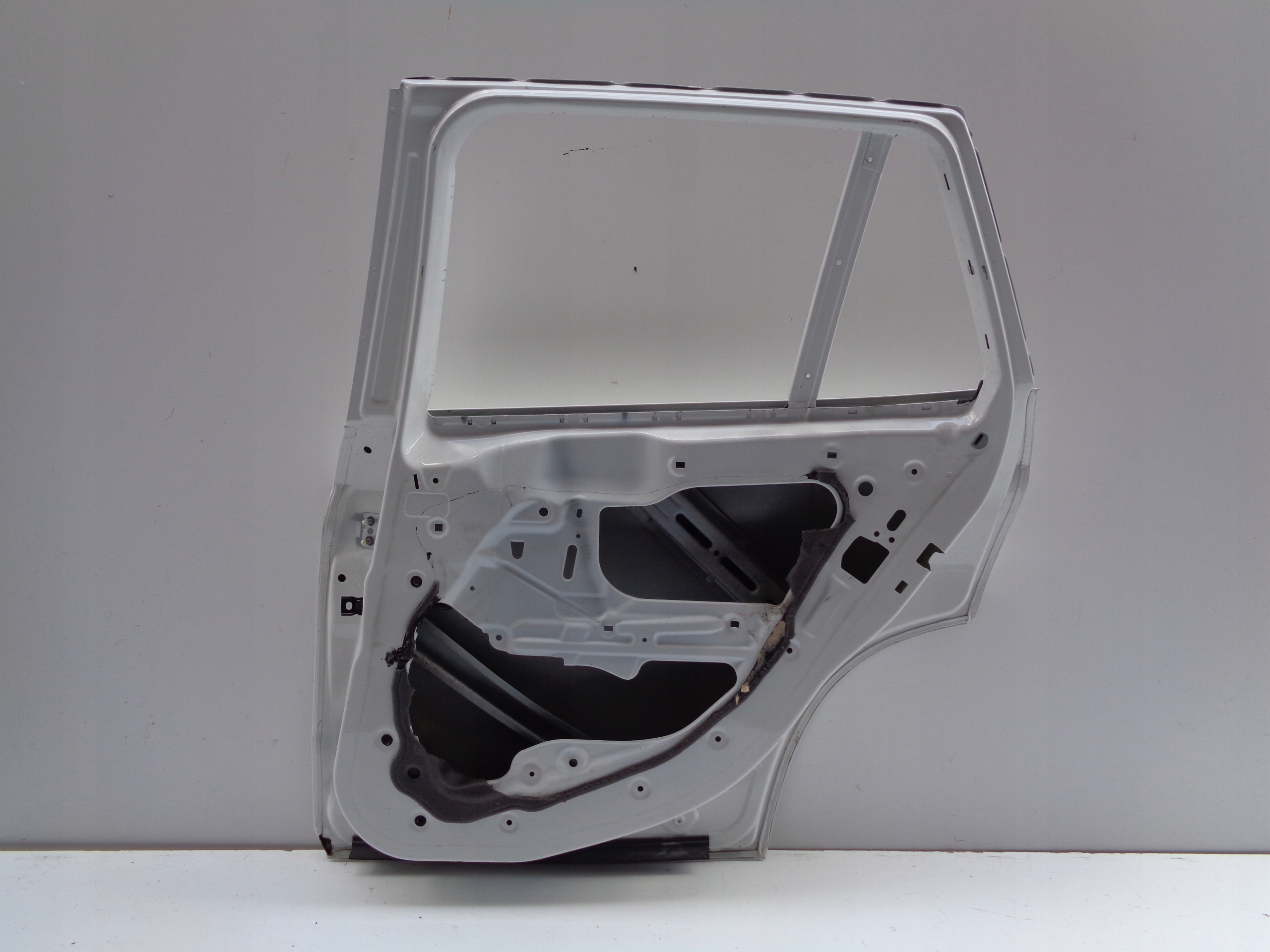 door right rear. BMW X1 E84 09-15 NR 46978
