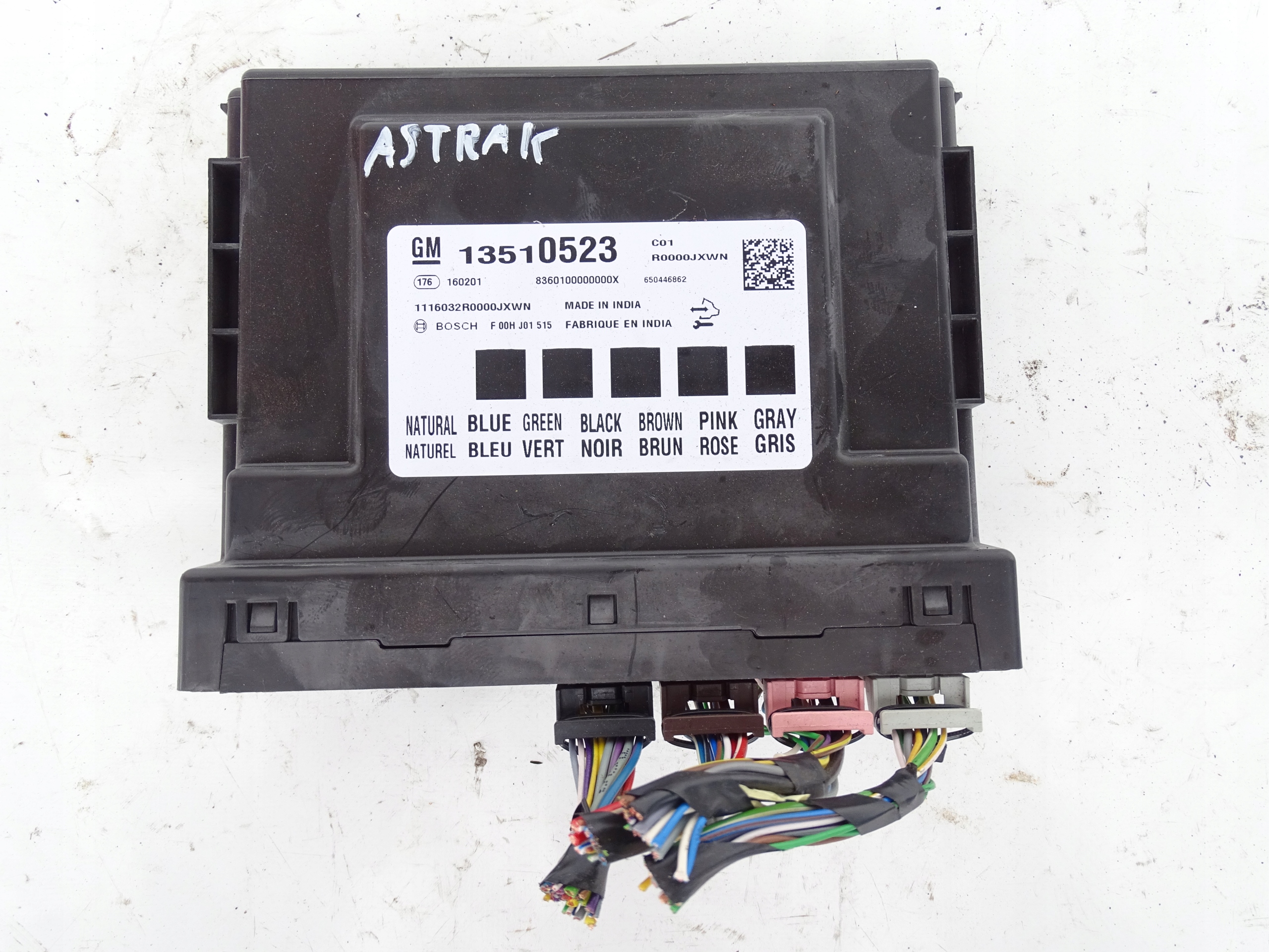 блок комфорта opel ASTRA K 1.6 13510523