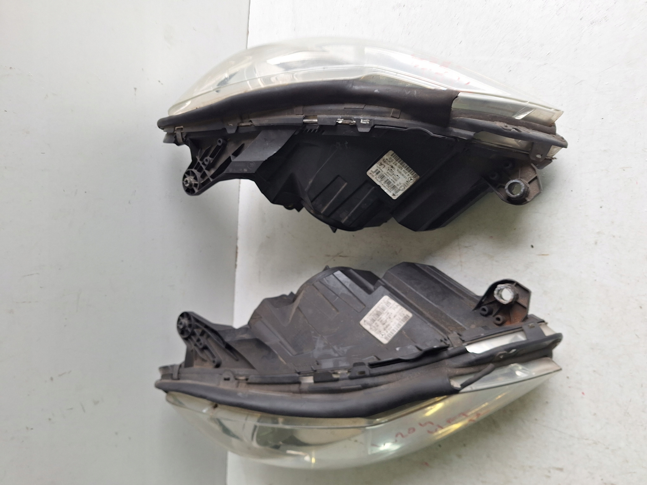 MERCEDES C-class W204 LIFT 11-14 light left UK