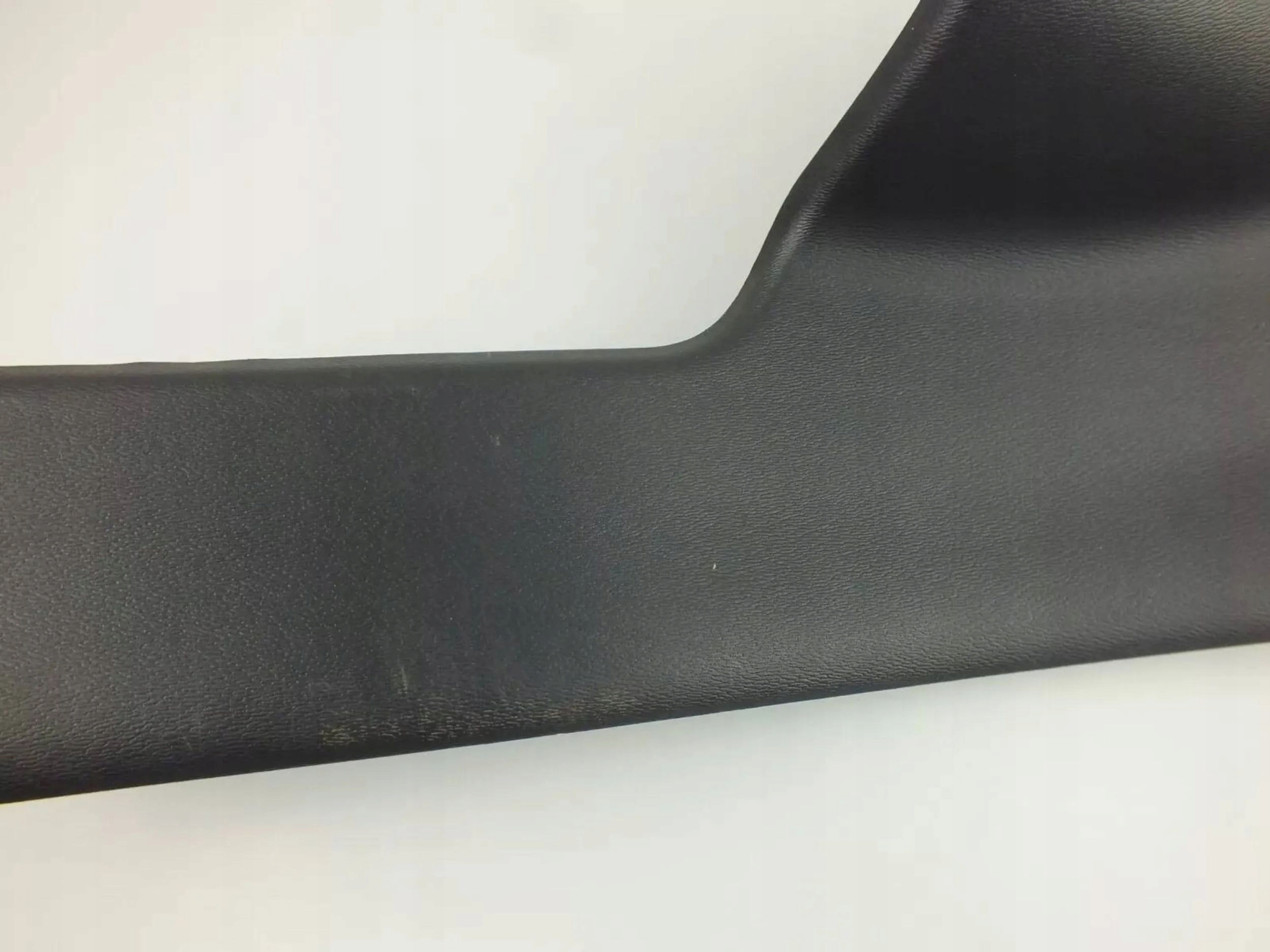 Volvo S60 2015 moulding threshold rear