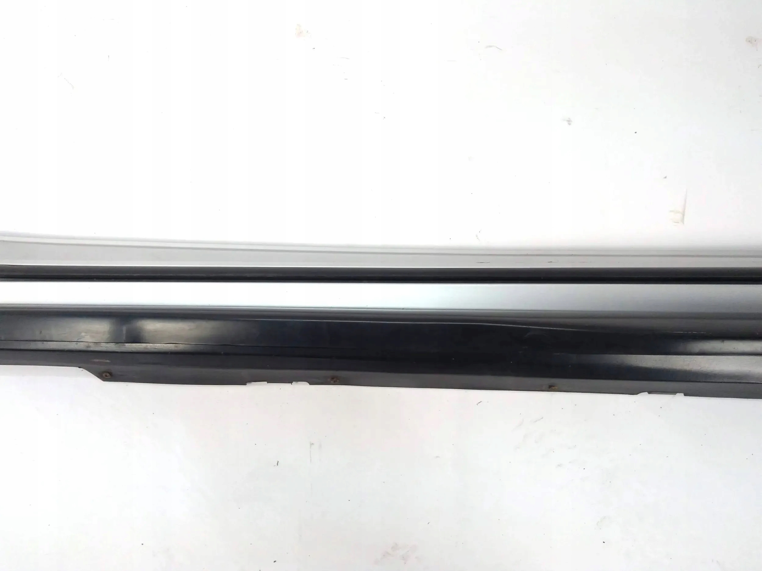 Chevrolet Camaro SS cap threshold left threshold 2016+