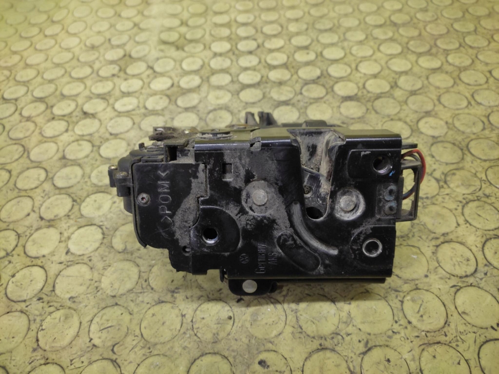 SKODA OCTAVIA and lock door left rear part