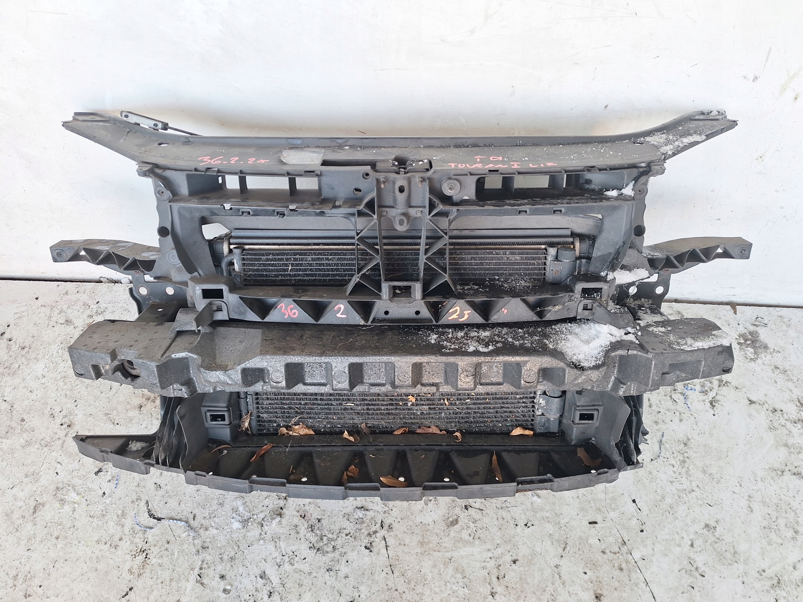 VOLKSWAGEN TOURAN 1T0 LIFT 06-10 support panel for radiators TDI