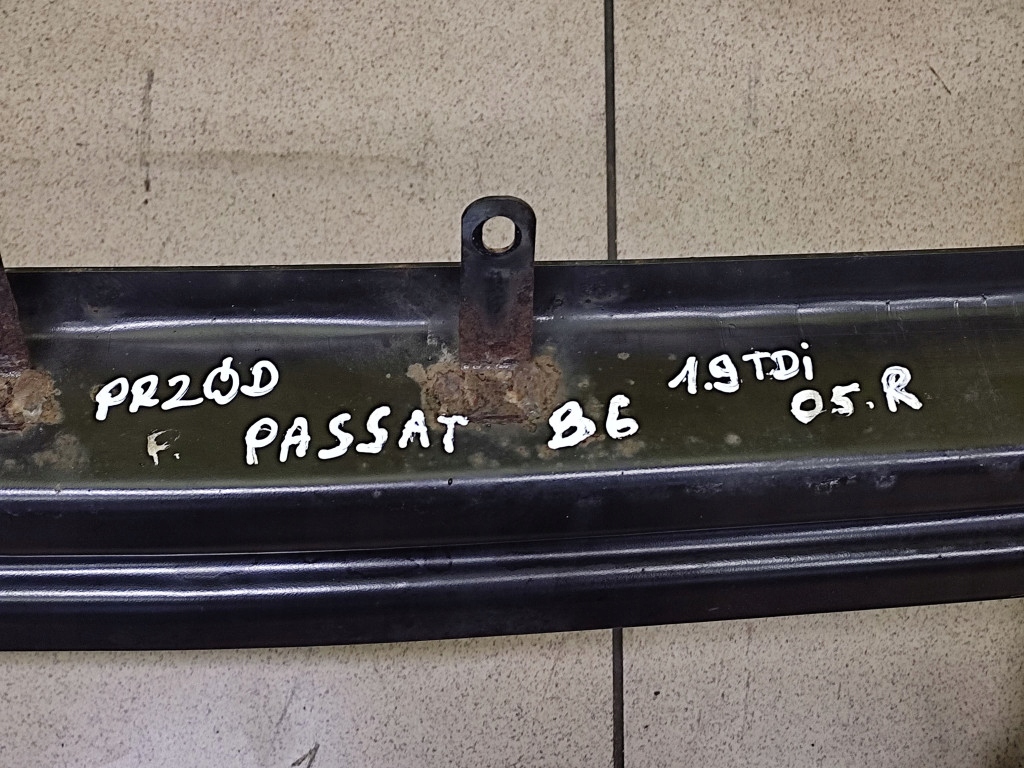 VW PASSAT B6 1.9 TDI sider pillar of a bumper front