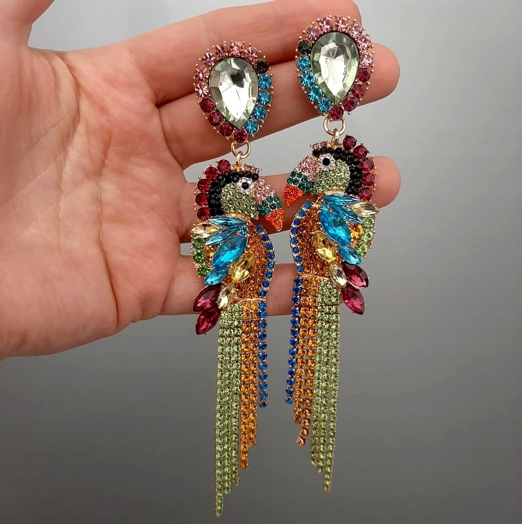 KOLOROWE KOLCZYKI PAPUGA PAPUGI DŁUGIE 13 ZIELONE Płeć kobieta