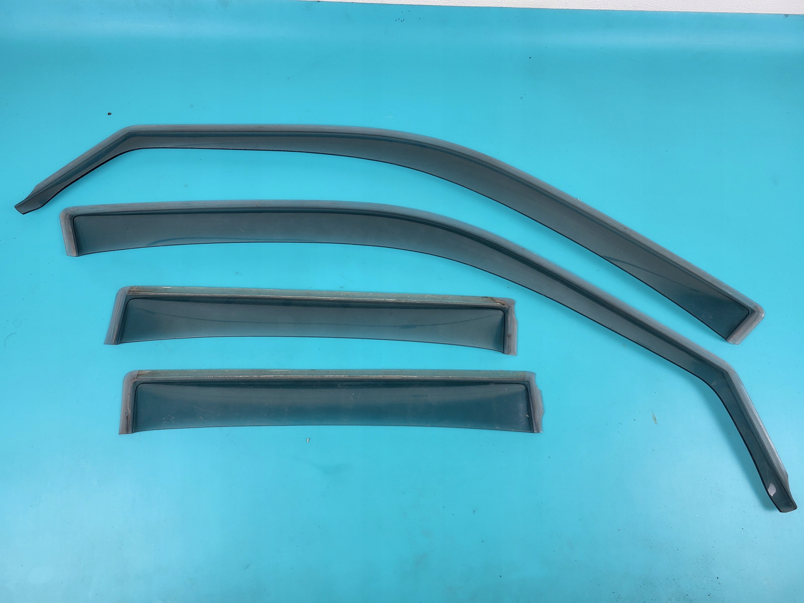 SUZUKI GRAND VITARA II 06r OWIEWKI DRZWI SZYB 5D KOMPLET