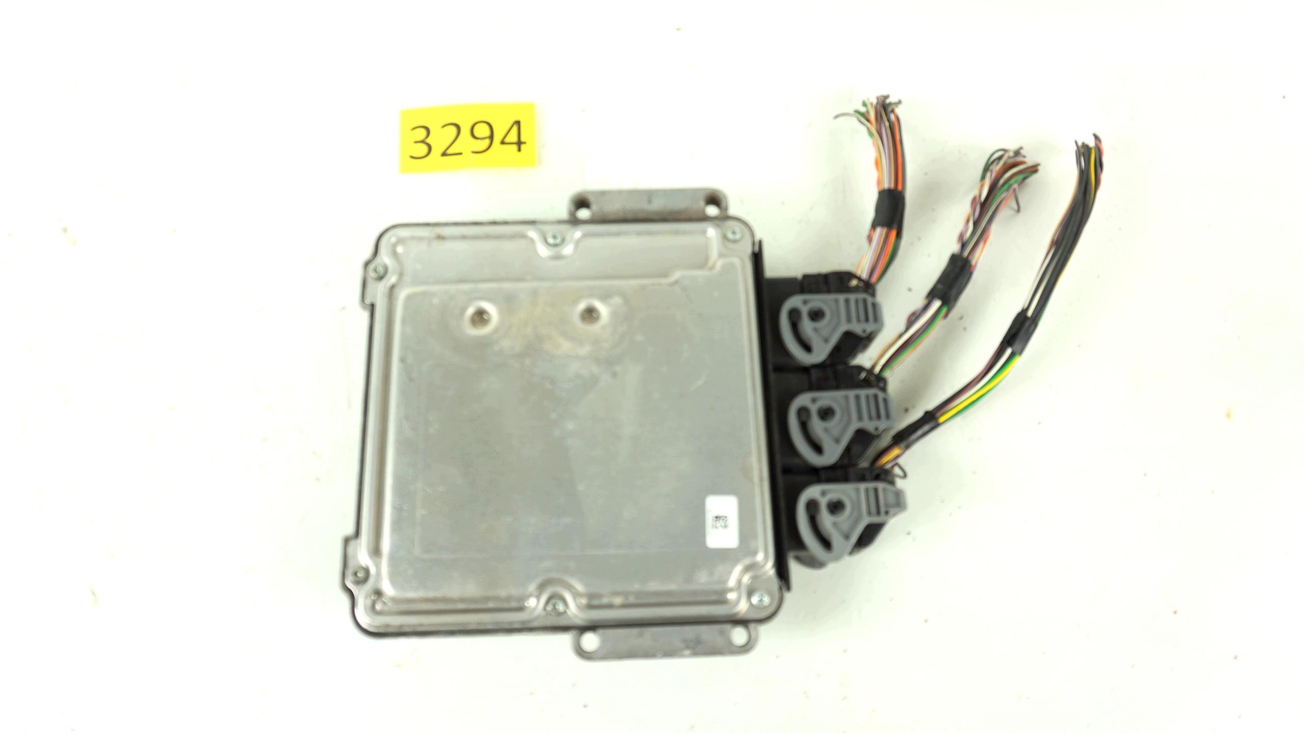 computer OPEL VIVARO RENAULT TRAFIC 2 II 2.0 DCI CDTI 0281012658 8200666516