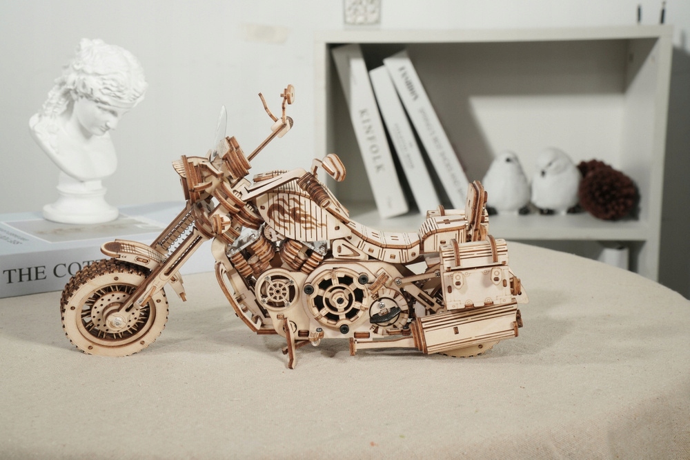 ROBOTIME DREWNIANE PUZZLE 3D MODEL 3D MOTOCYKL CRUISER MOTOR HARLEY 420el. Liczba elementów 420