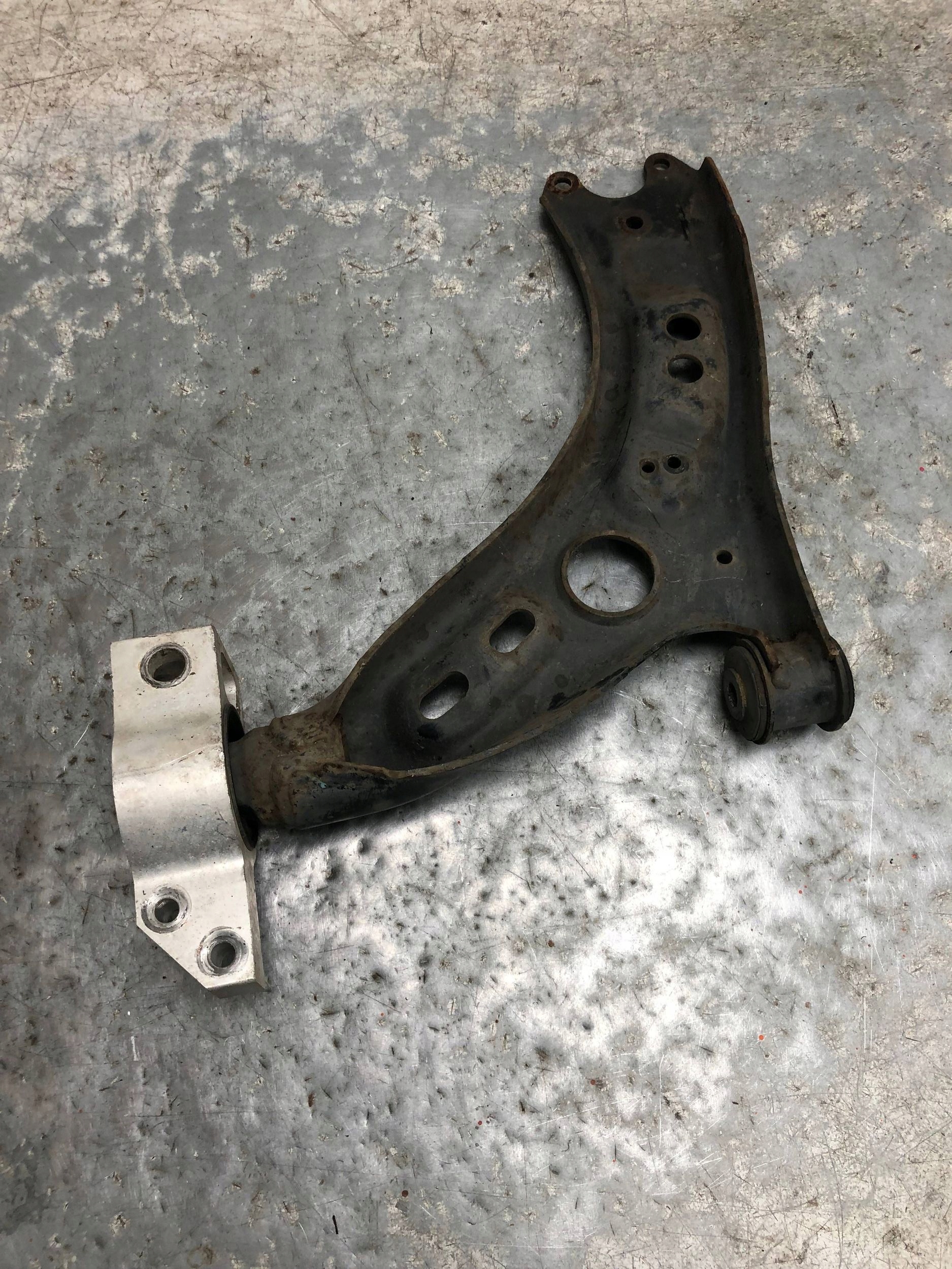 arm right front VW AUDI 1K0407166C