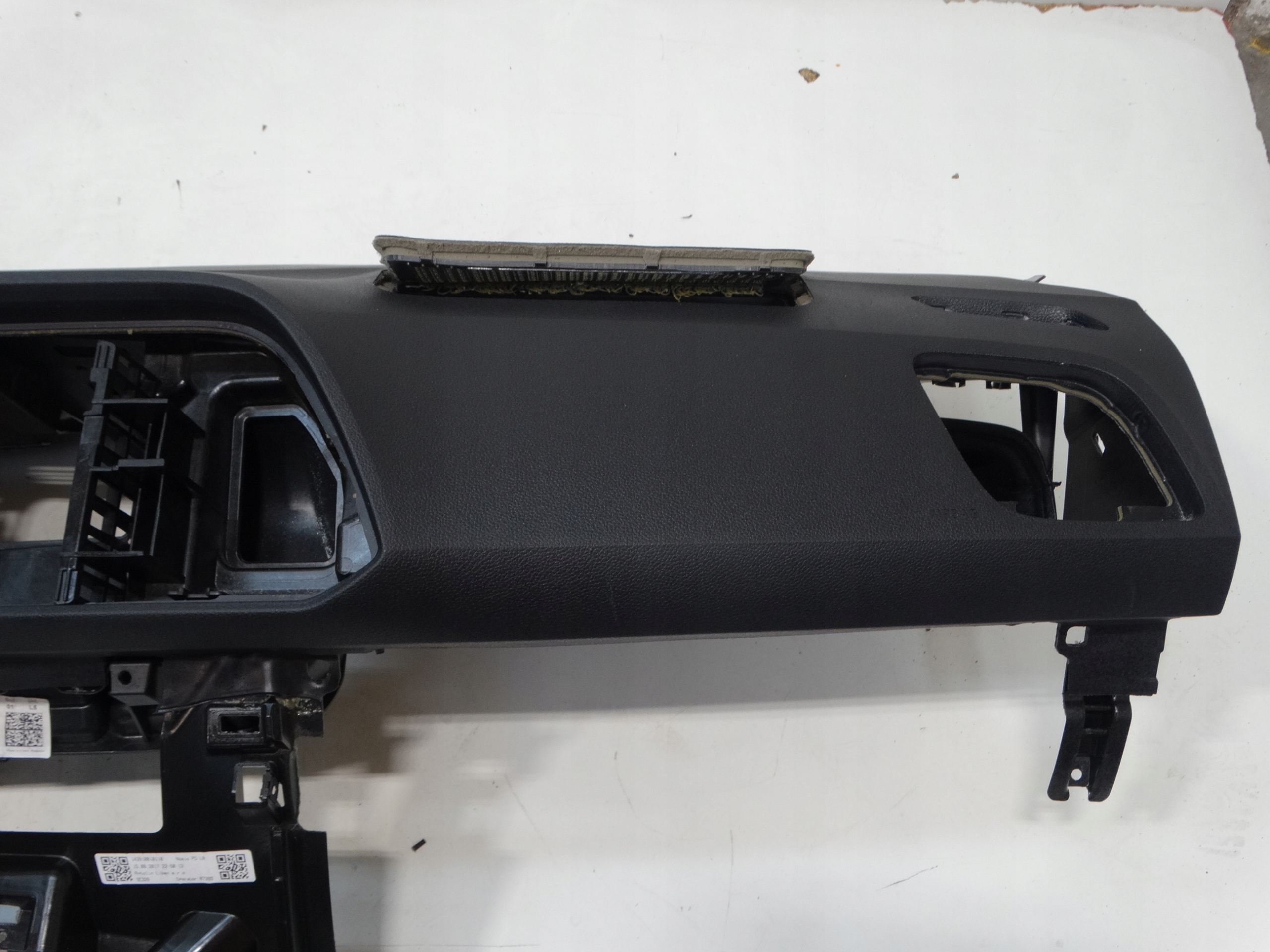 dashboard instrument panel console SEAT ATECA 576857003L