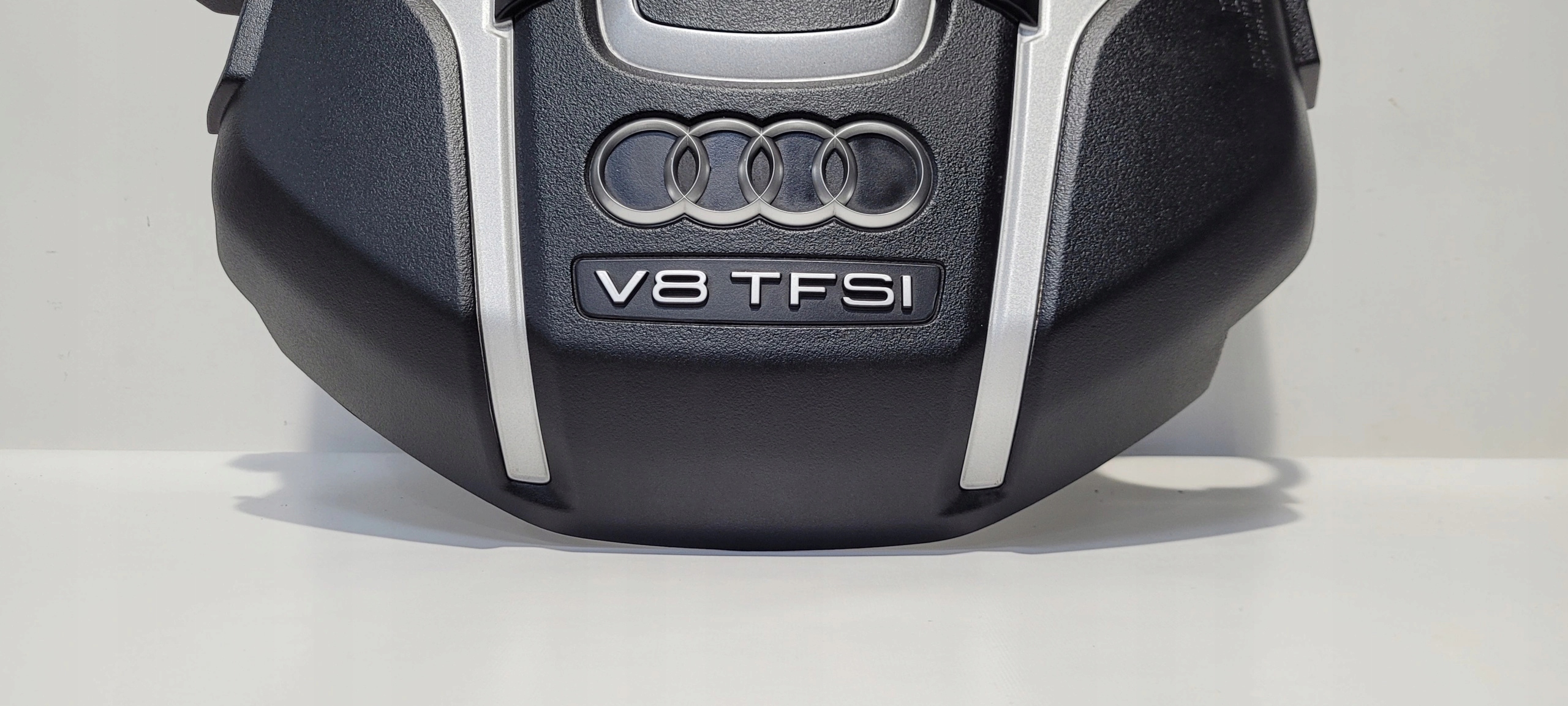 cover upper for engine cover AUDI 4.0 TFSI