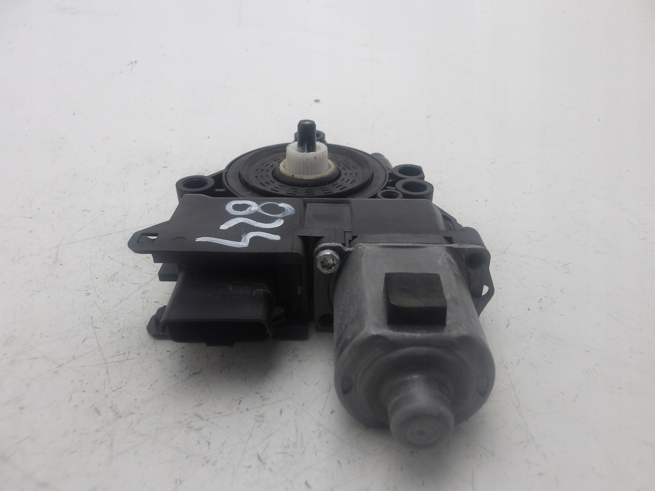 KIA CEED XCEED III 19-23 mini motor windows front right 82460-J7015 OE