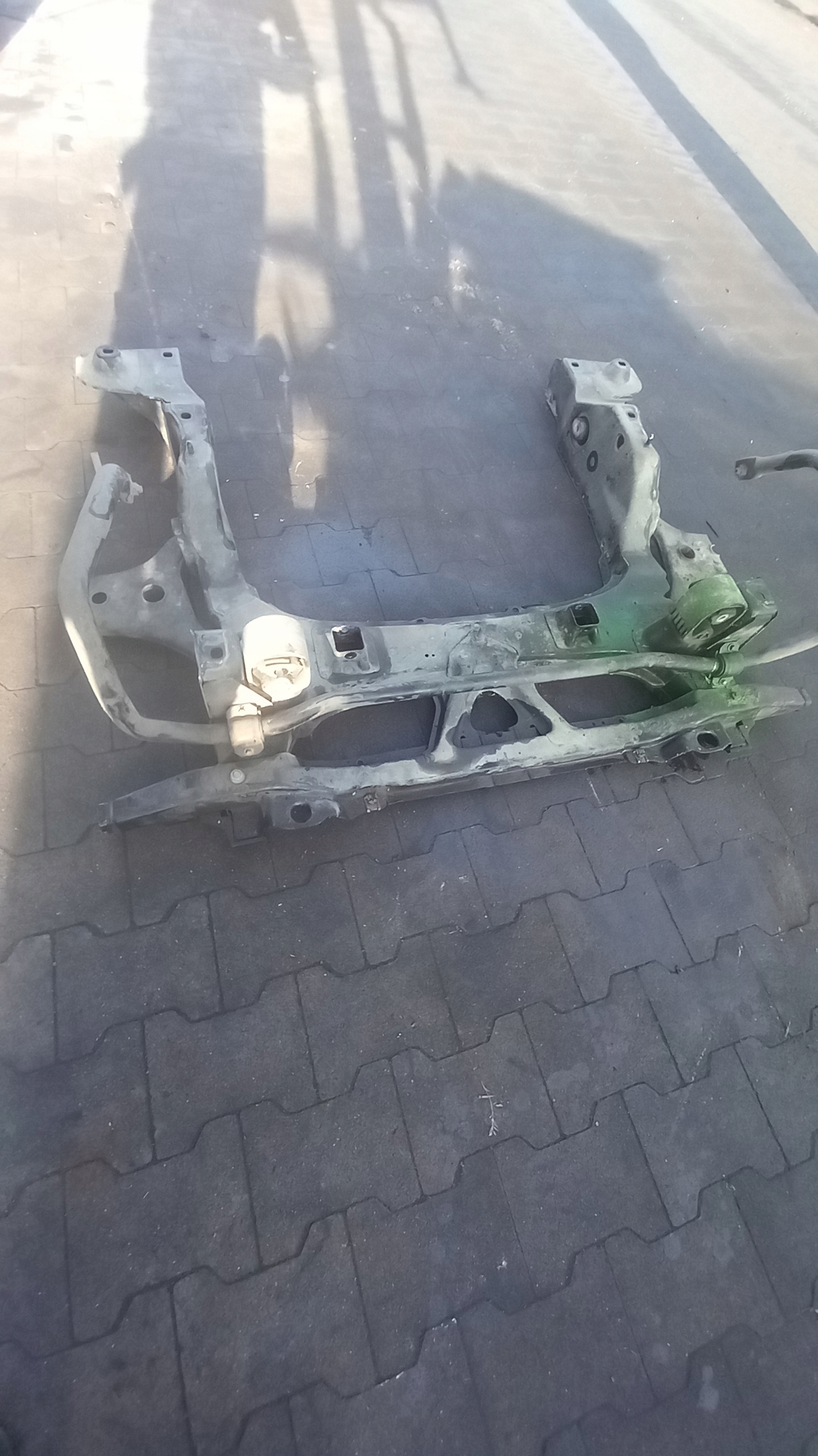 axle beam TRAWERS MERCEDES-BENZ A class W 169
