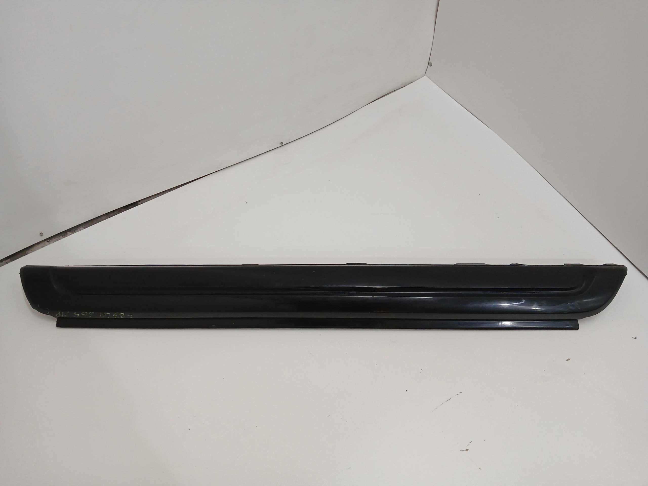 moulding left BMW X3 E83 M PAKIET 668/9 3414421
