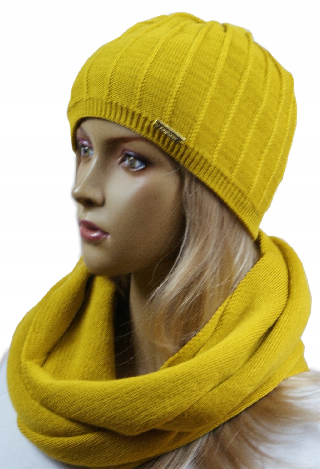 

Komplet Czapka bez pompona + Komin # 14