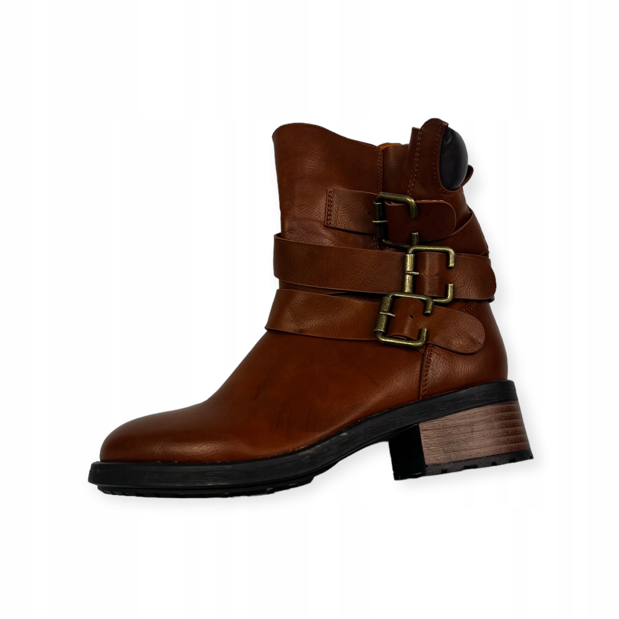 Nízké hnědé dámské kotníkové boty 36