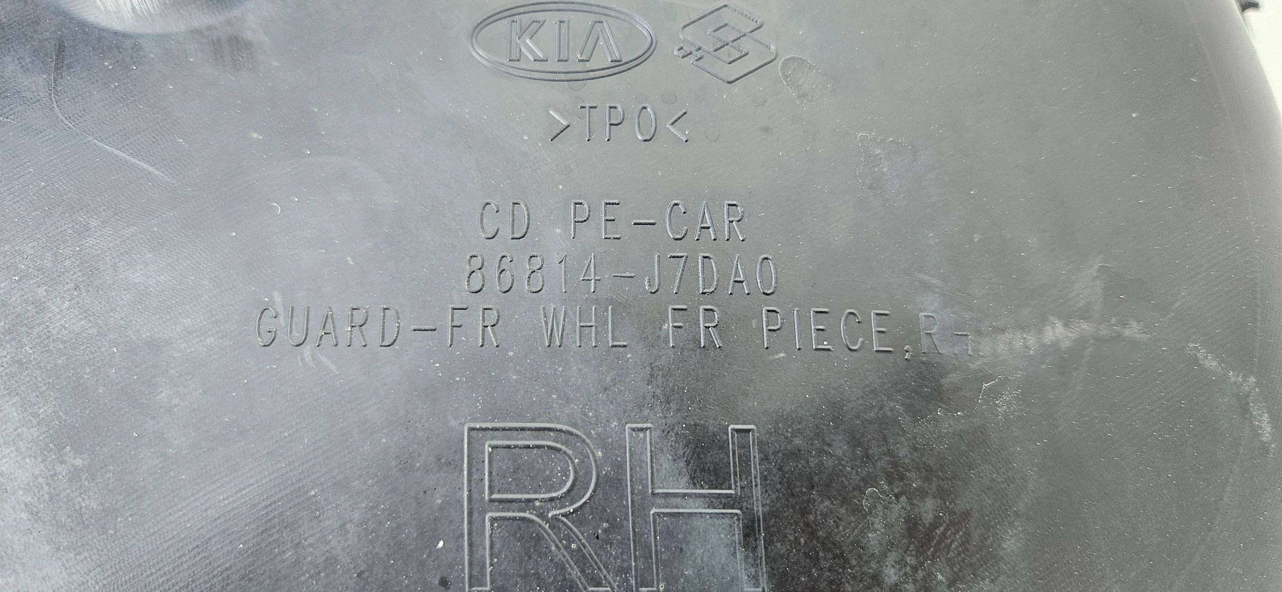 KIA Ceed 3 III 18- mudguard front front right 86814J7DA0