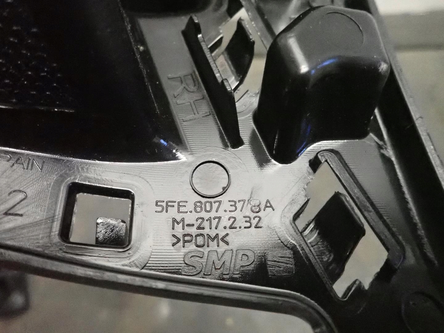 bumper bracket right rear part SEAT LEON IV 2020- 5FE807378A