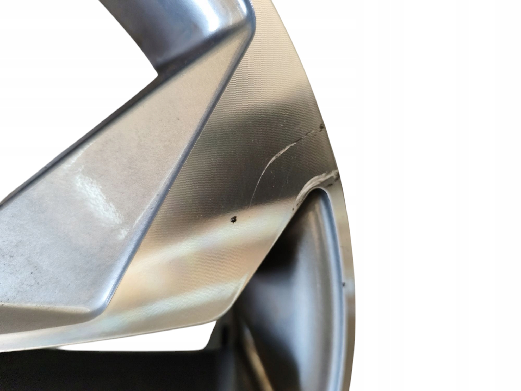 disk hliníkový RENAULT MEGANE IV 6.5" x 16" 5x114.3 ET 45