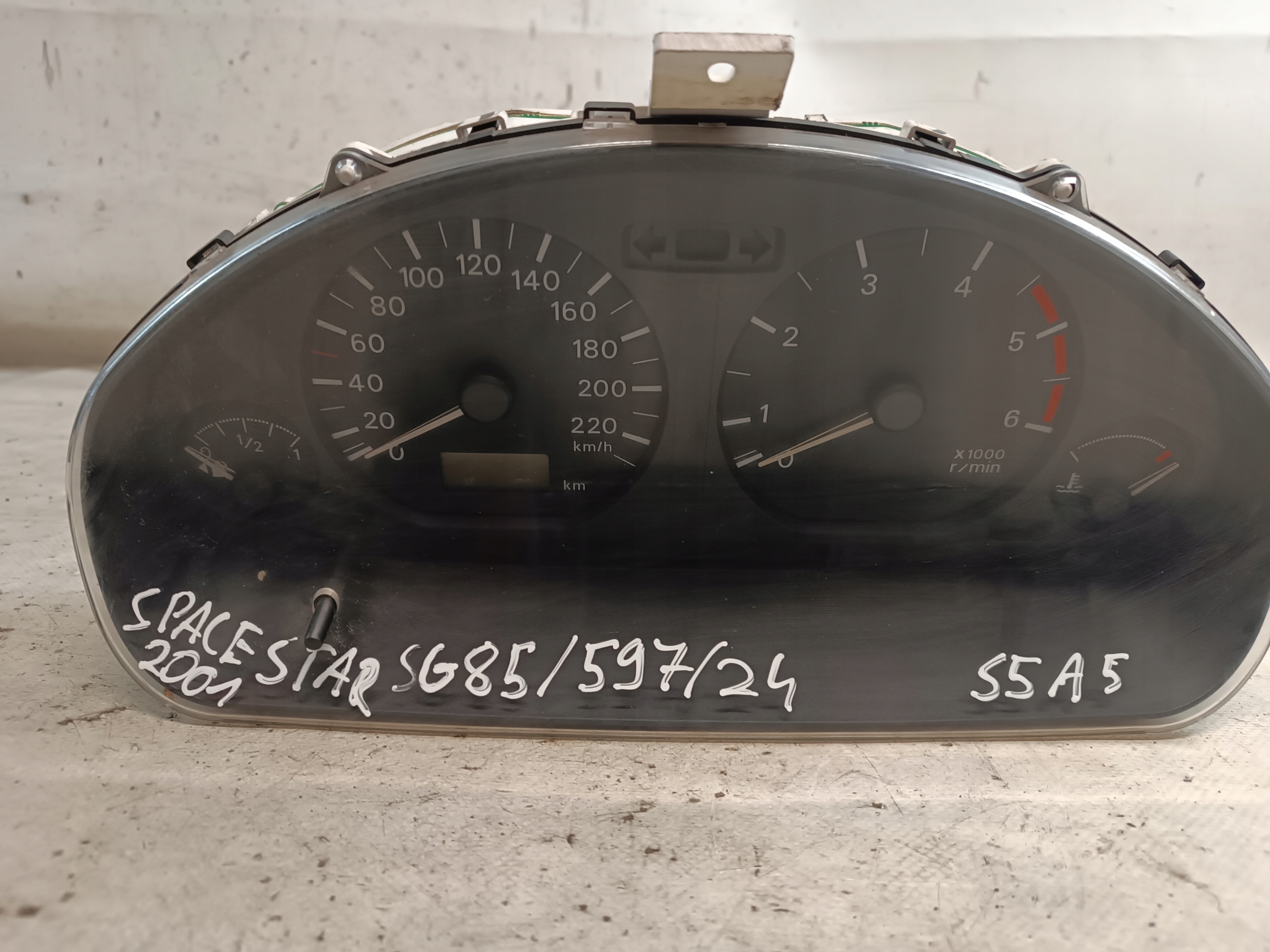 dials dials MITSUBISHI SPACE STAR 98-02 1.9 DID MR480209