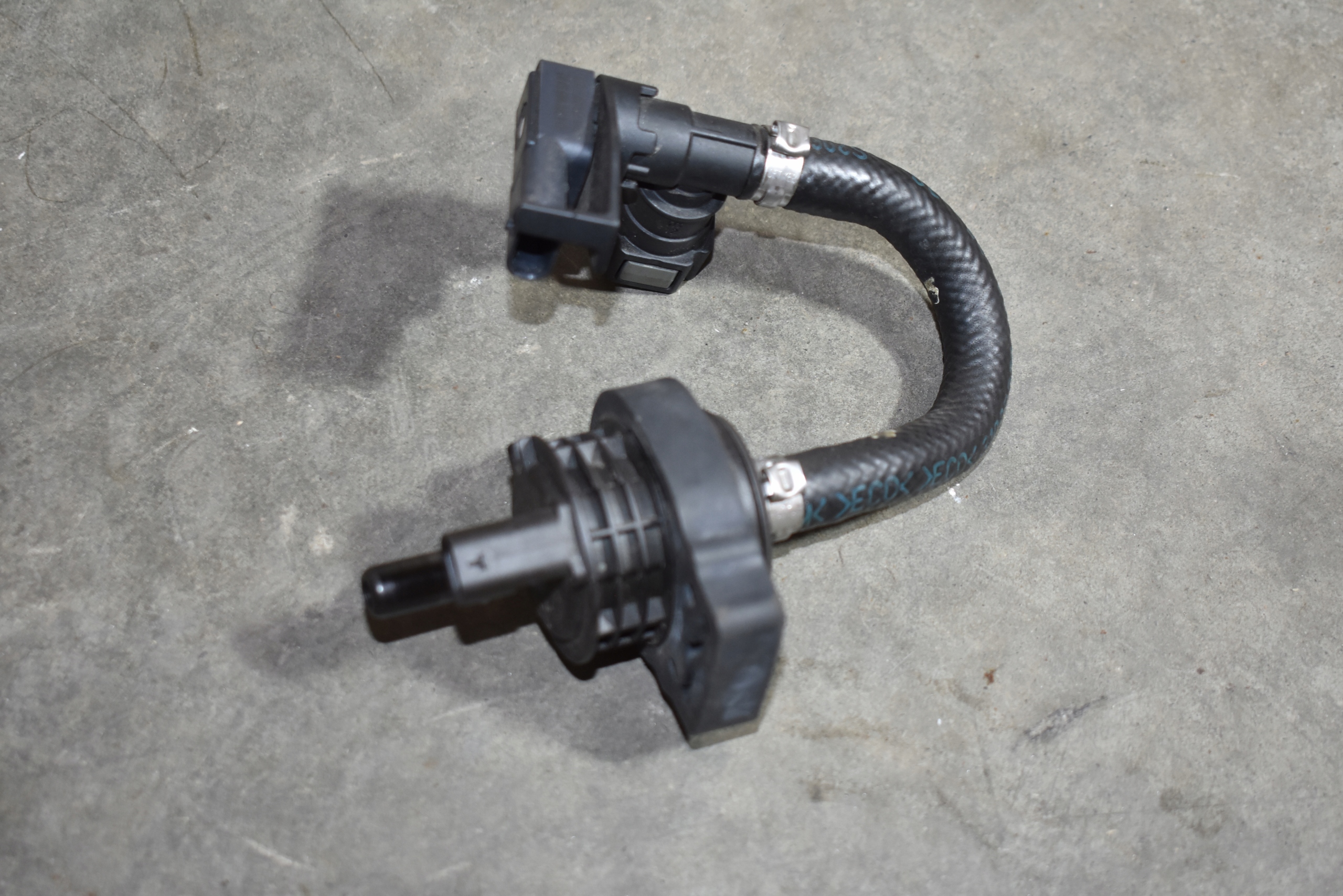 IDEALNA pumpa + prijenos MERCEDES GLA H247 1